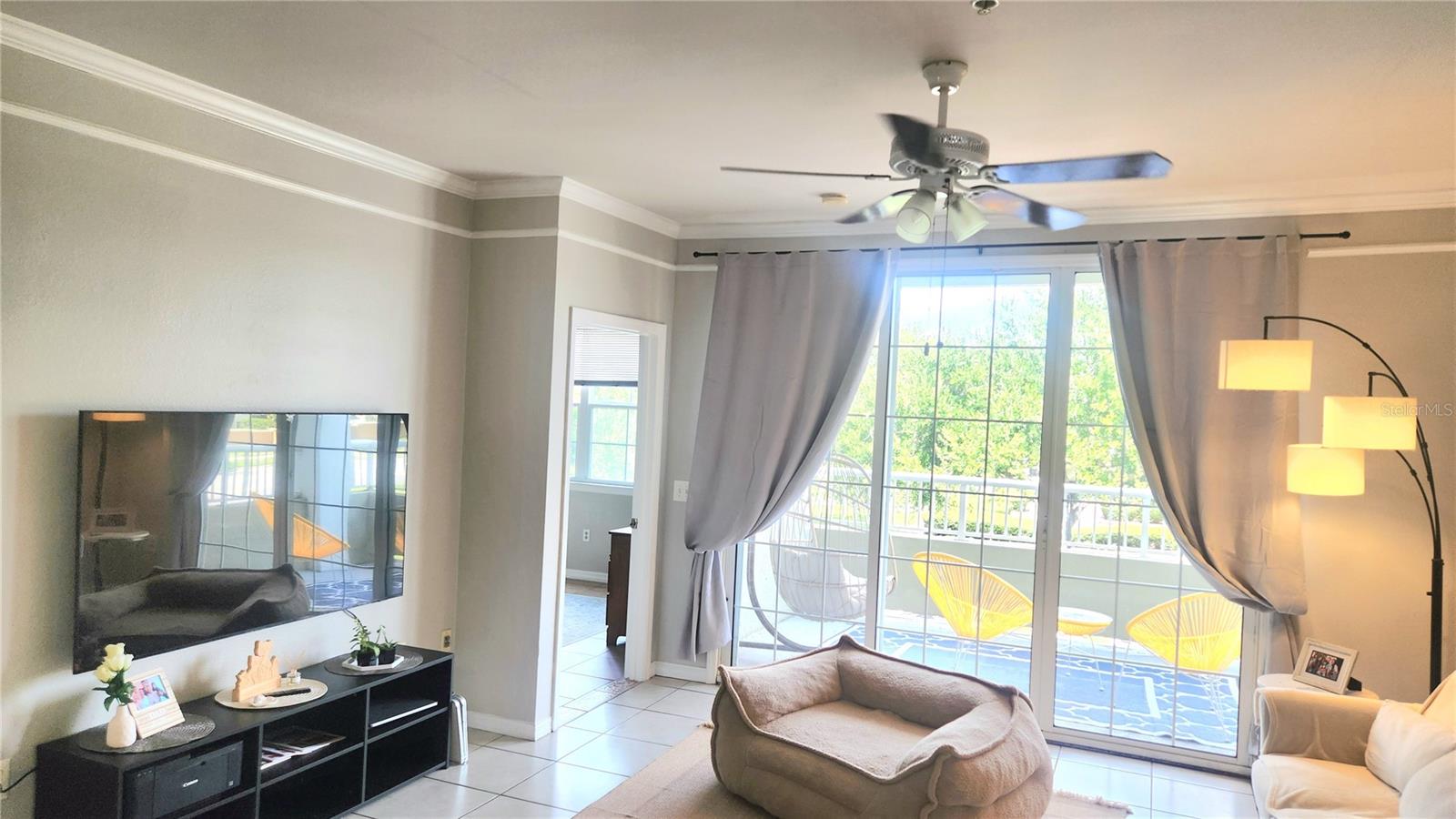 Image 7 of 46 For 6413 Astor Village Avenue 216