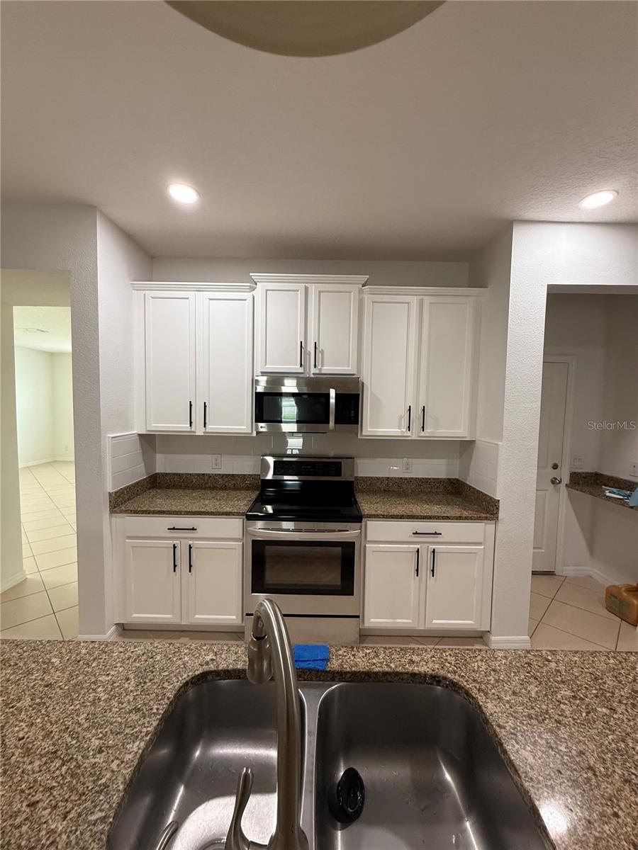 Image 6 of 30 For 3608 Cape Court