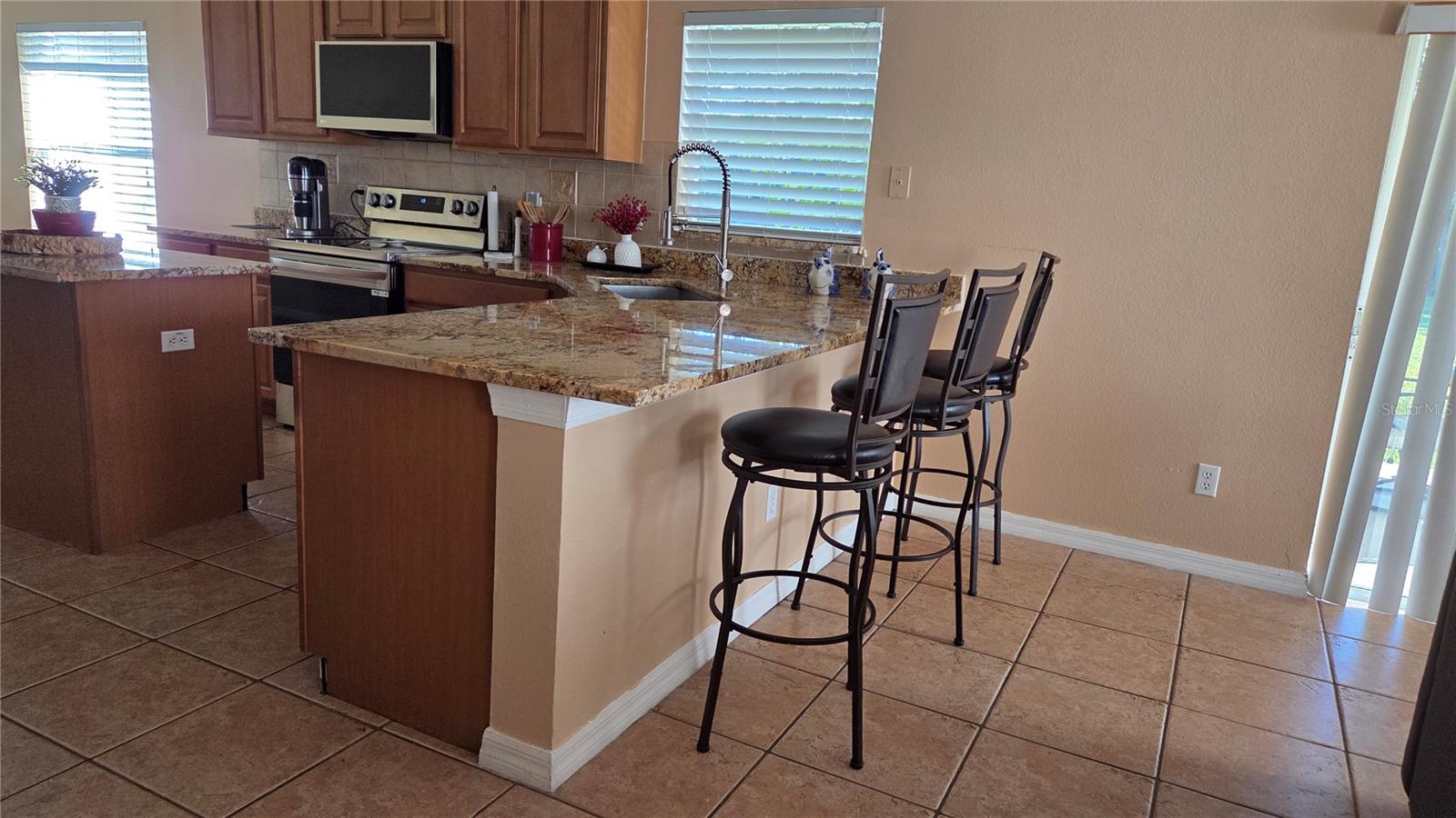 Image 4 of 16 For 9837 Portofino Drive