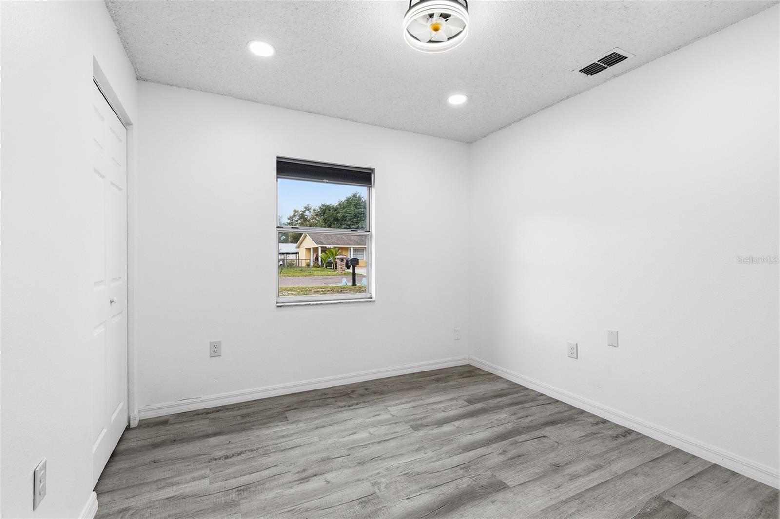 Image 11 of 36 For 2117 Lemon Street