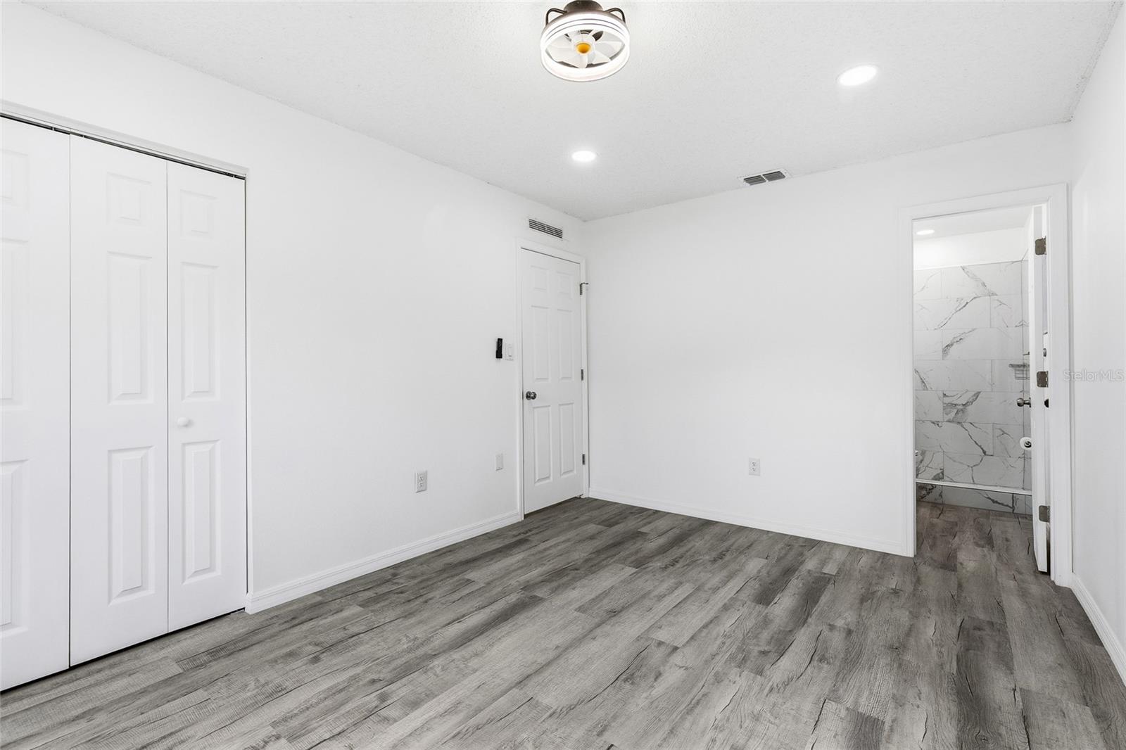 Image 16 of 36 For 2117 Lemon Street