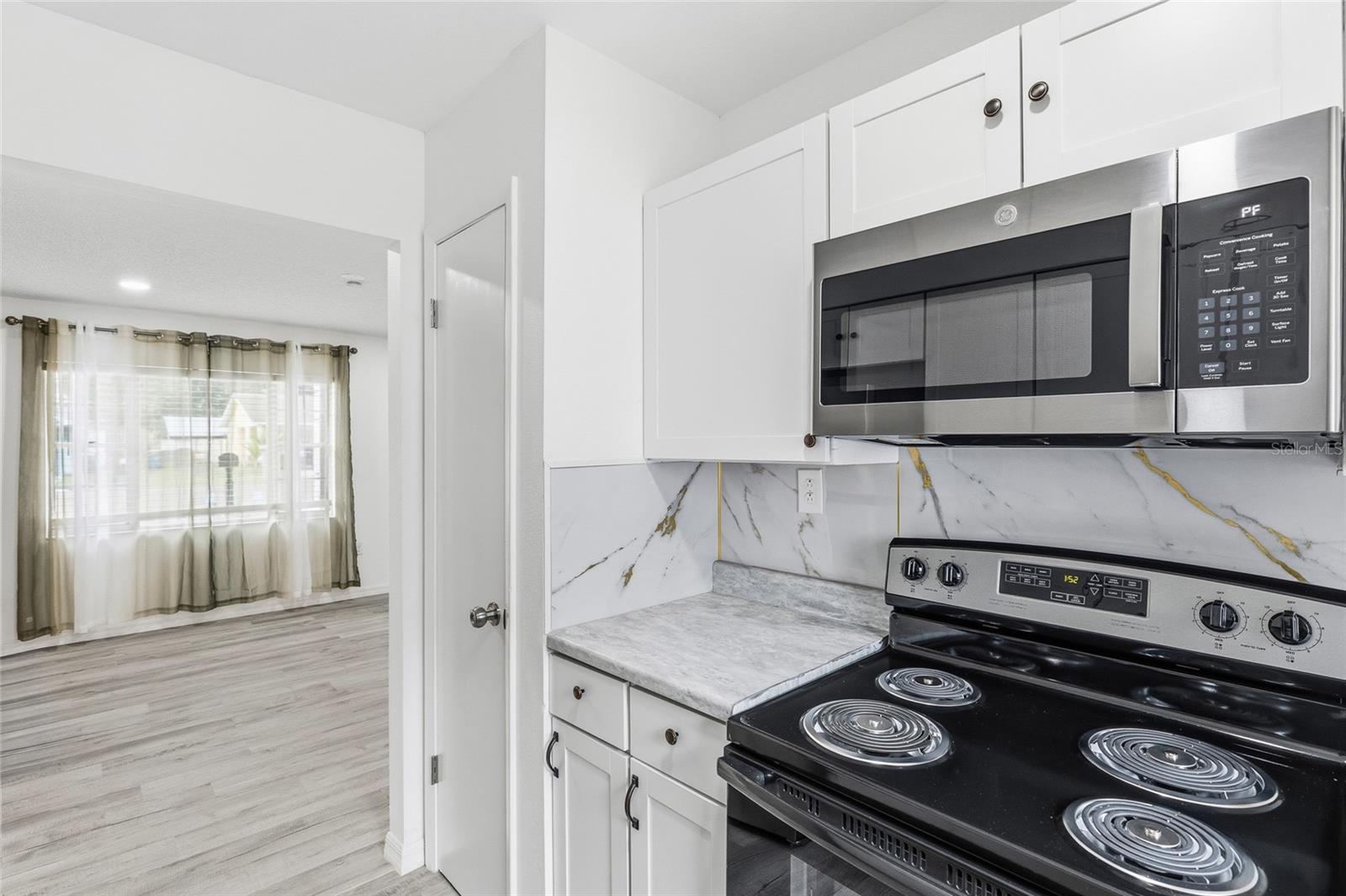 Image 9 of 36 For 2117 Lemon Street