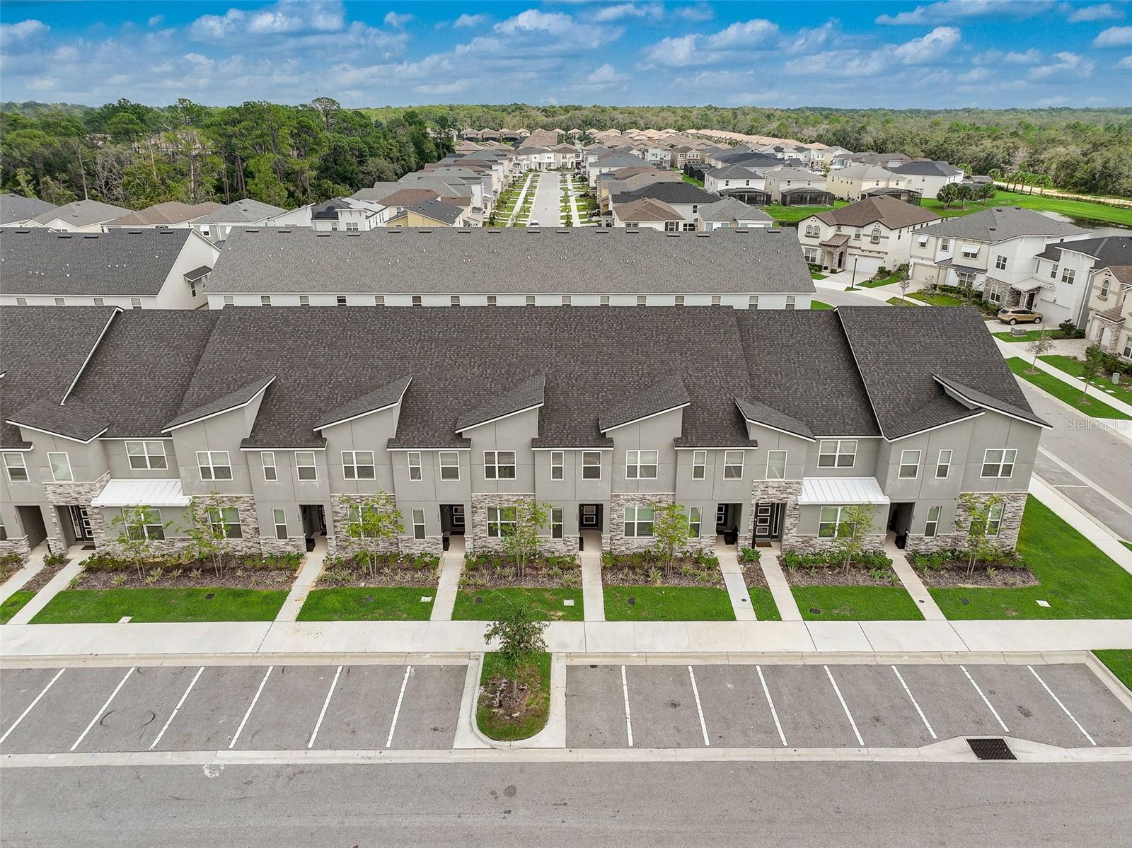 Image 20 of 44 For 1688 Tropical Palms Circle