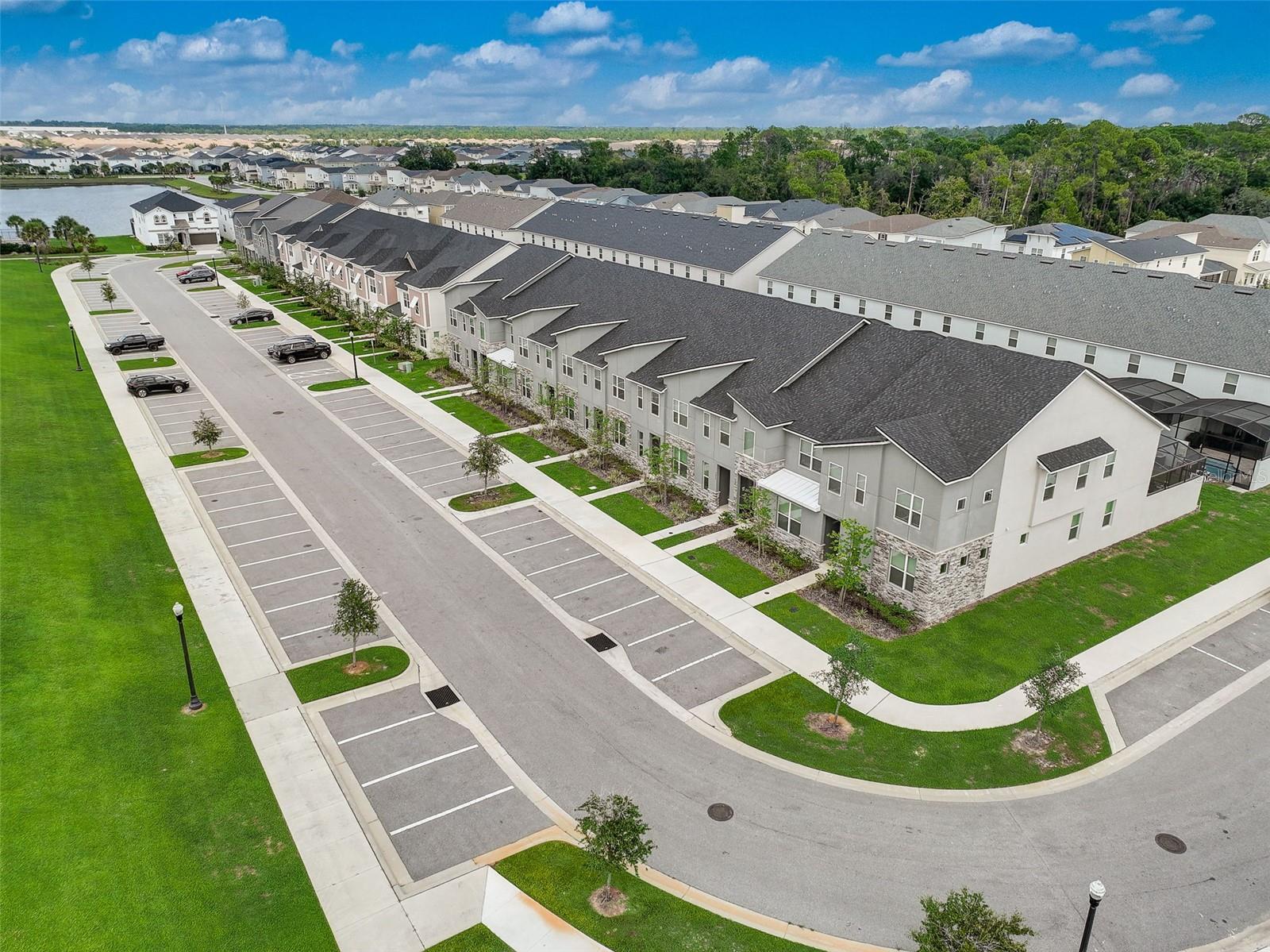 Image 22 of 44 For 1688 Tropical Palms Circle