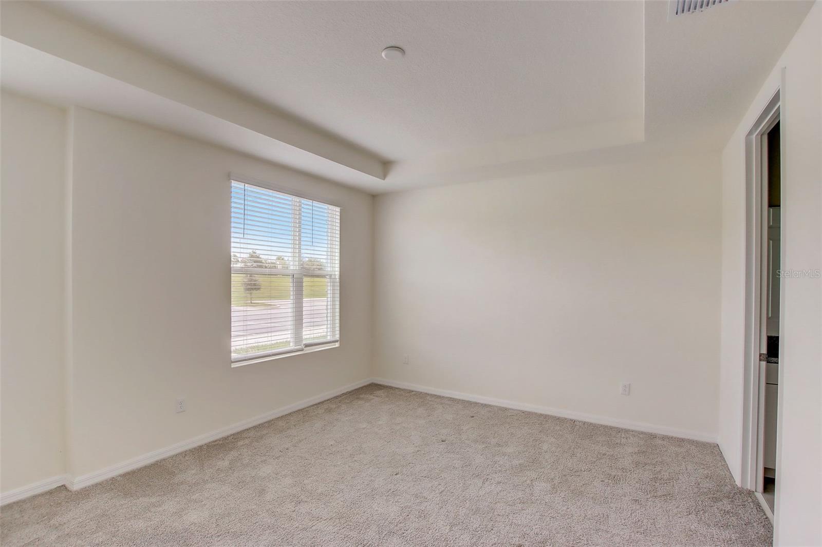 Image 27 of 44 For 1688 Tropical Palms Circle