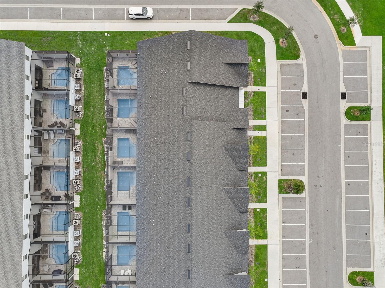 Image 30 of 44 For 1688 Tropical Palms Circle