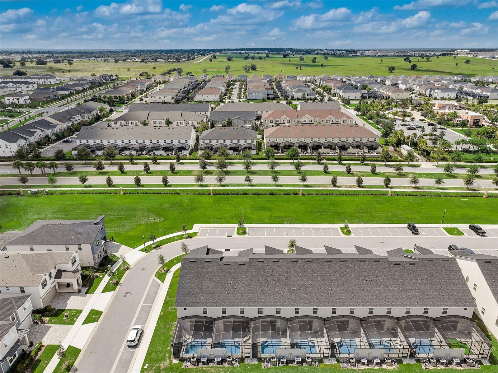 Image 34 of 44 For 1688 Tropical Palms Circle