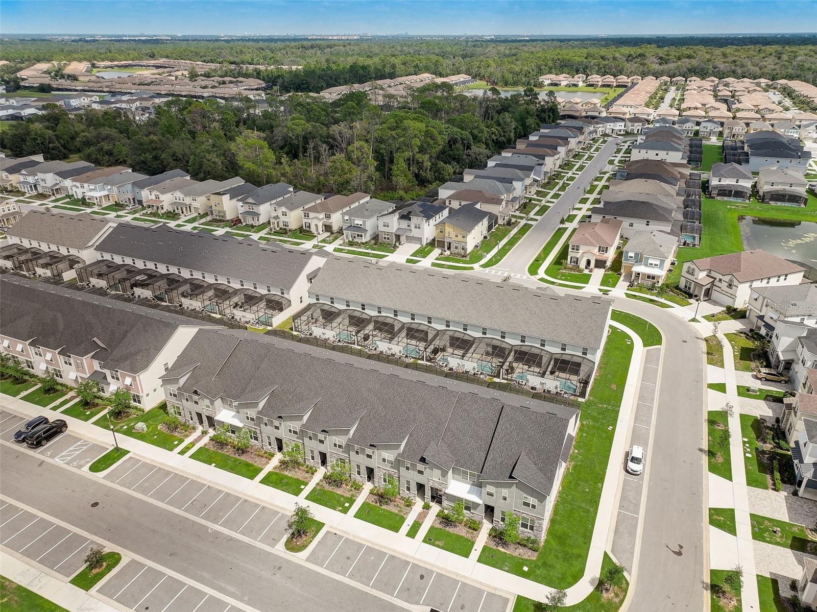 Image 4 of 44 For 1688 Tropical Palms Circle