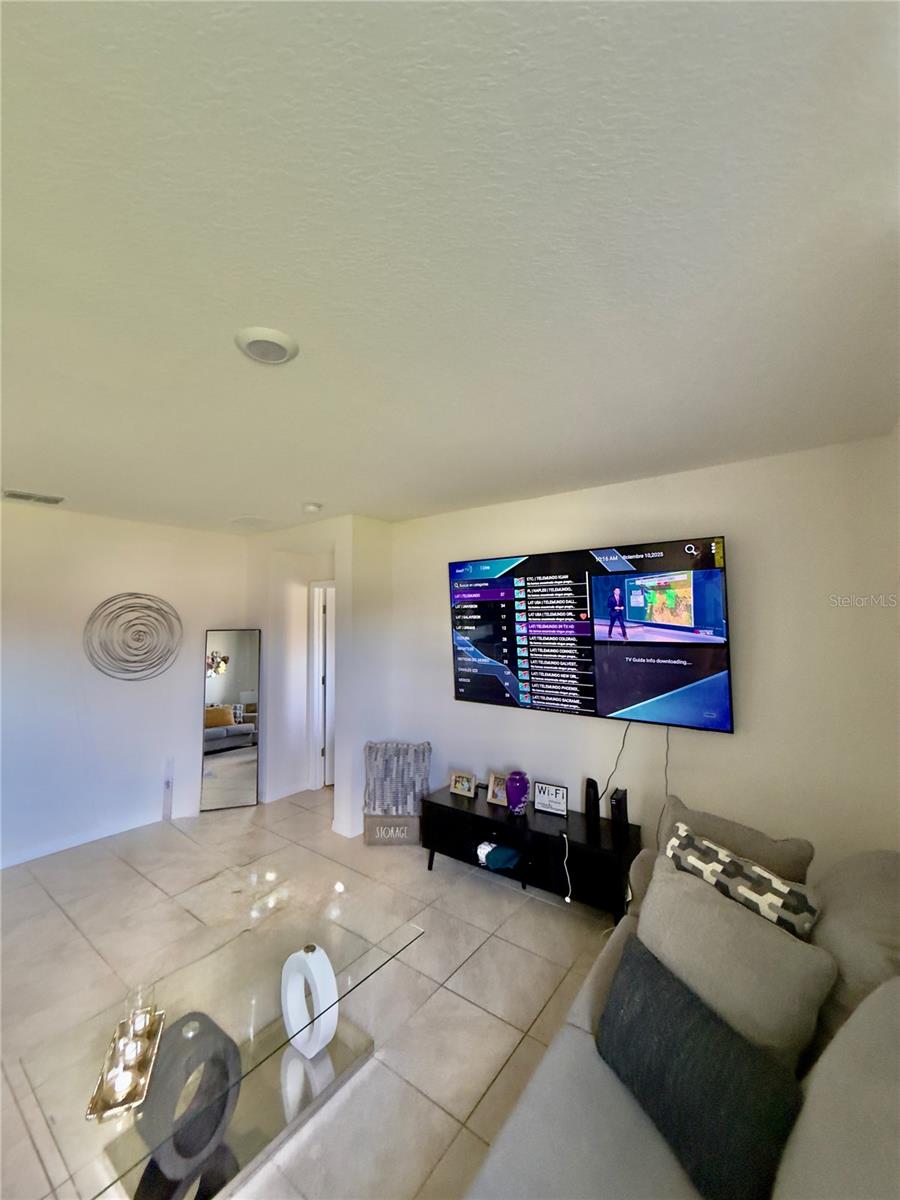 Image 14 of 42 For 5653 Winona Drive