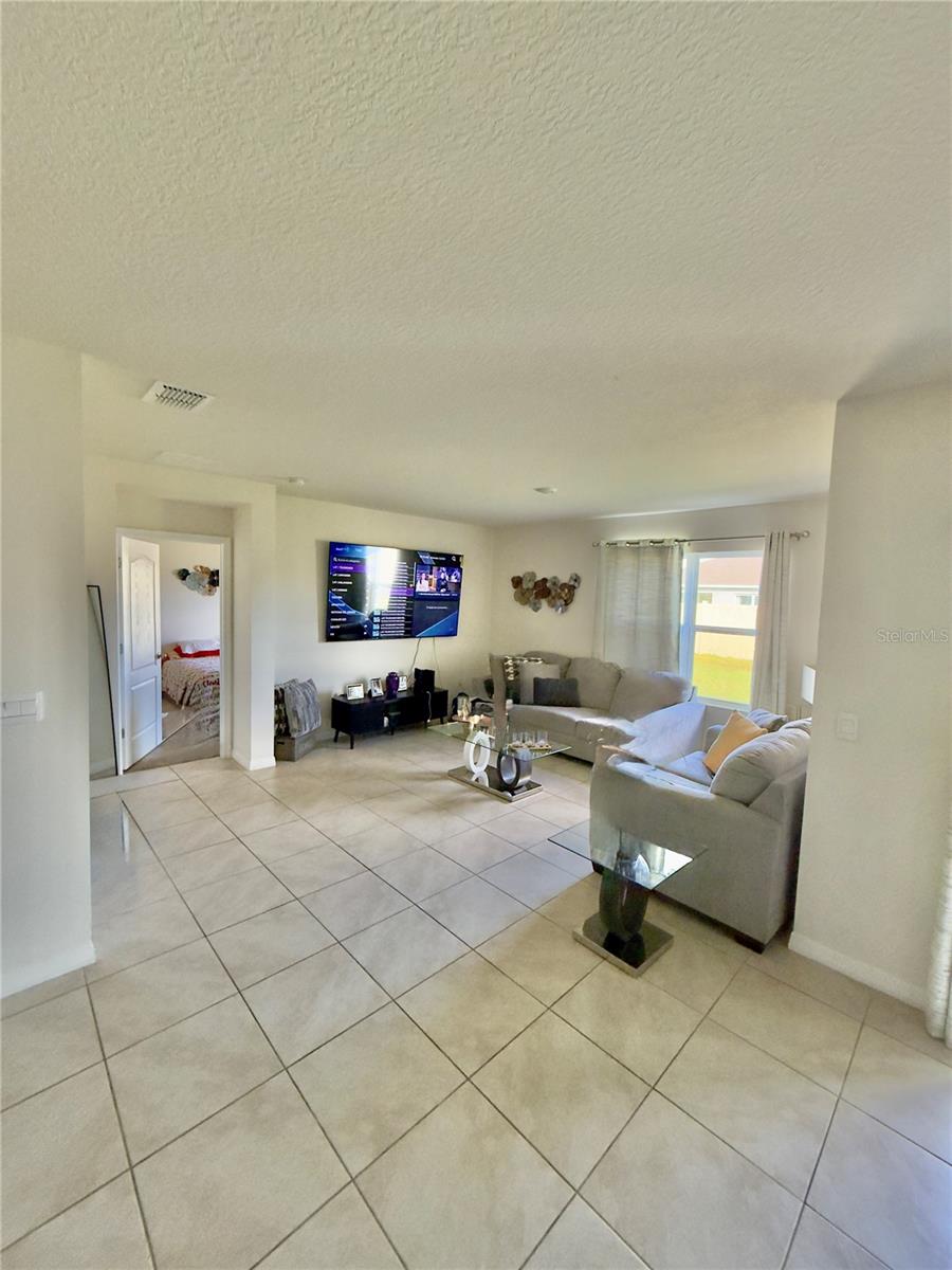 Image 18 of 42 For 5653 Winona Drive