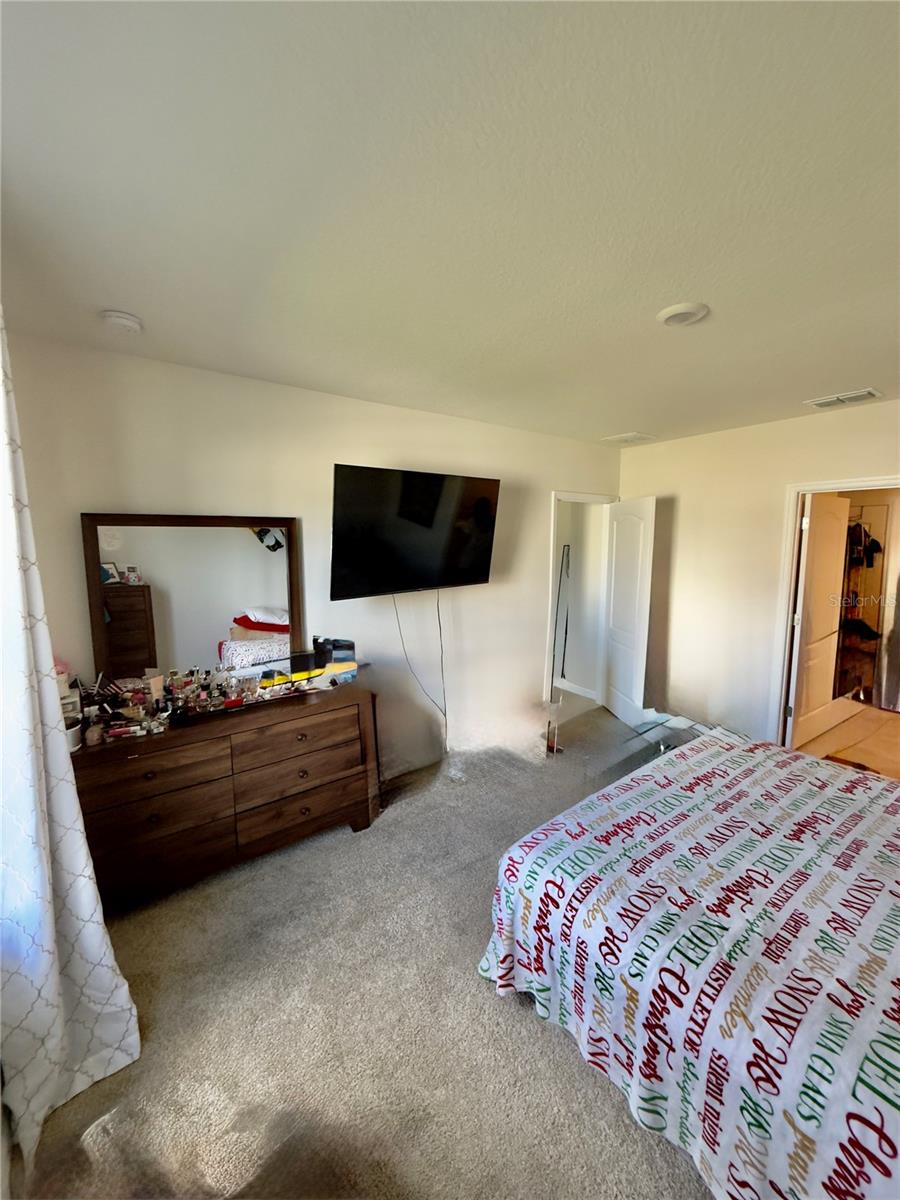 Image 19 of 42 For 5653 Winona Drive