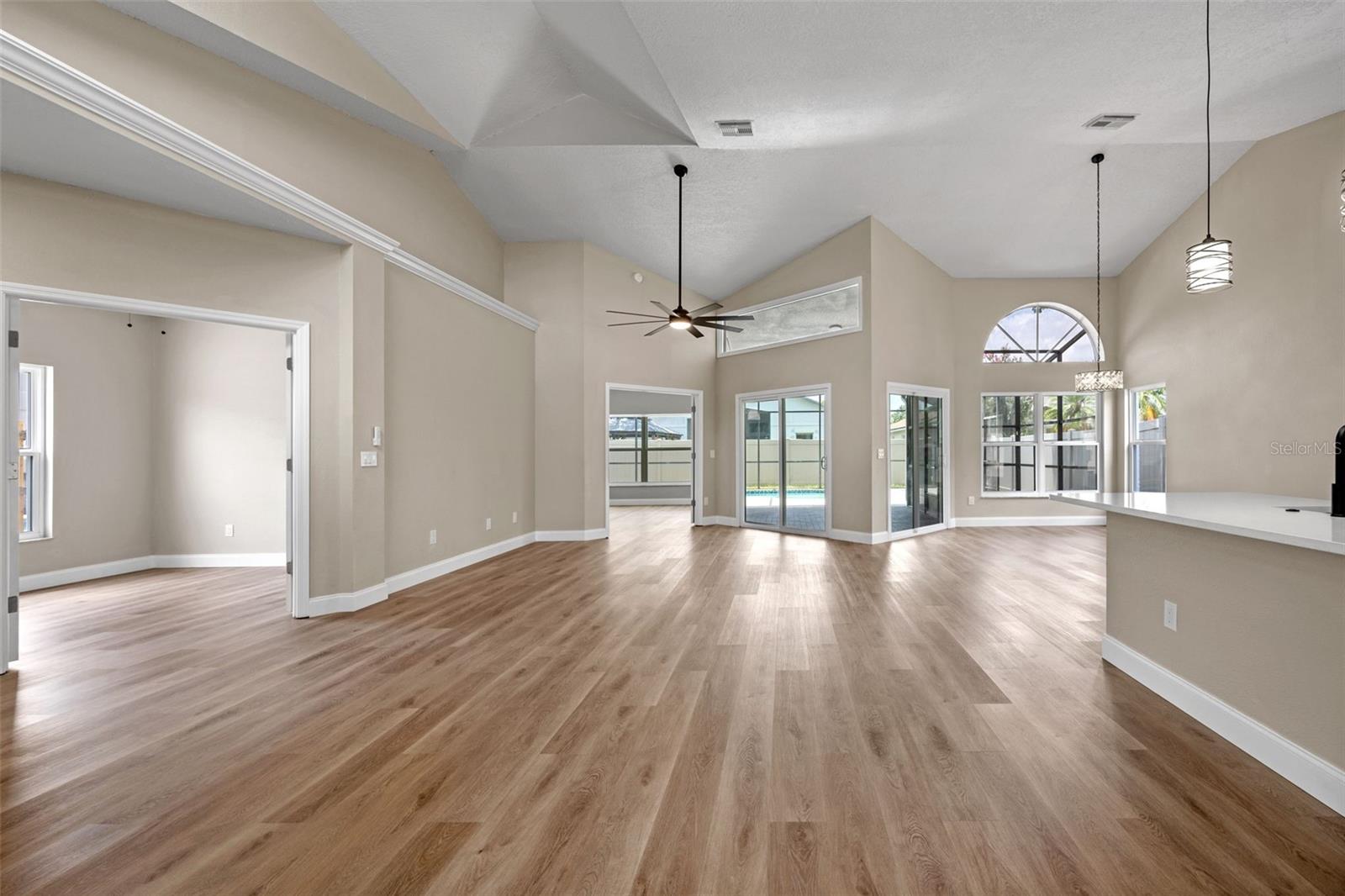 Image 21 of 50 For 14639 Musket Fire Lane