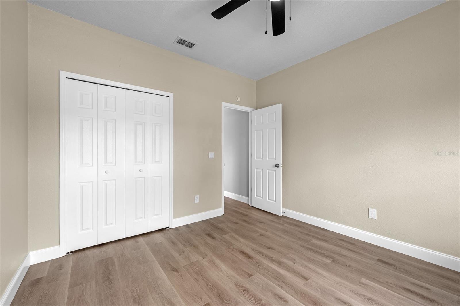 Image 28 of 50 For 14639 Musket Fire Lane