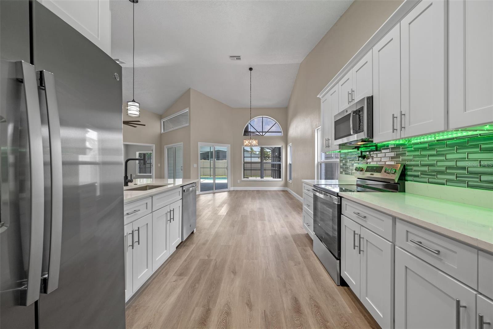 Image 4 of 50 For 14639 Musket Fire Lane