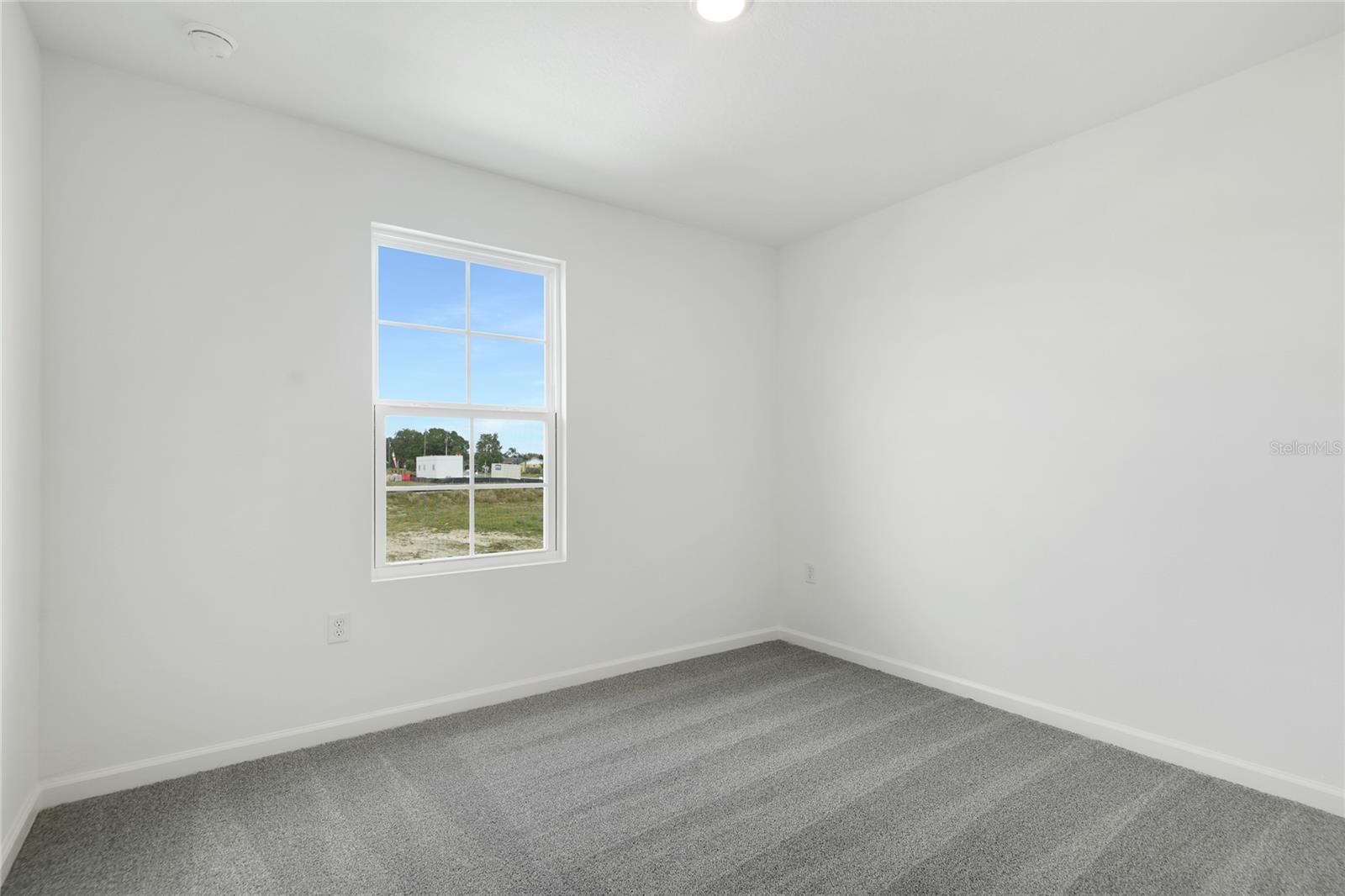 Image 19 of 23 For 1272 Daisy Hill Avenue