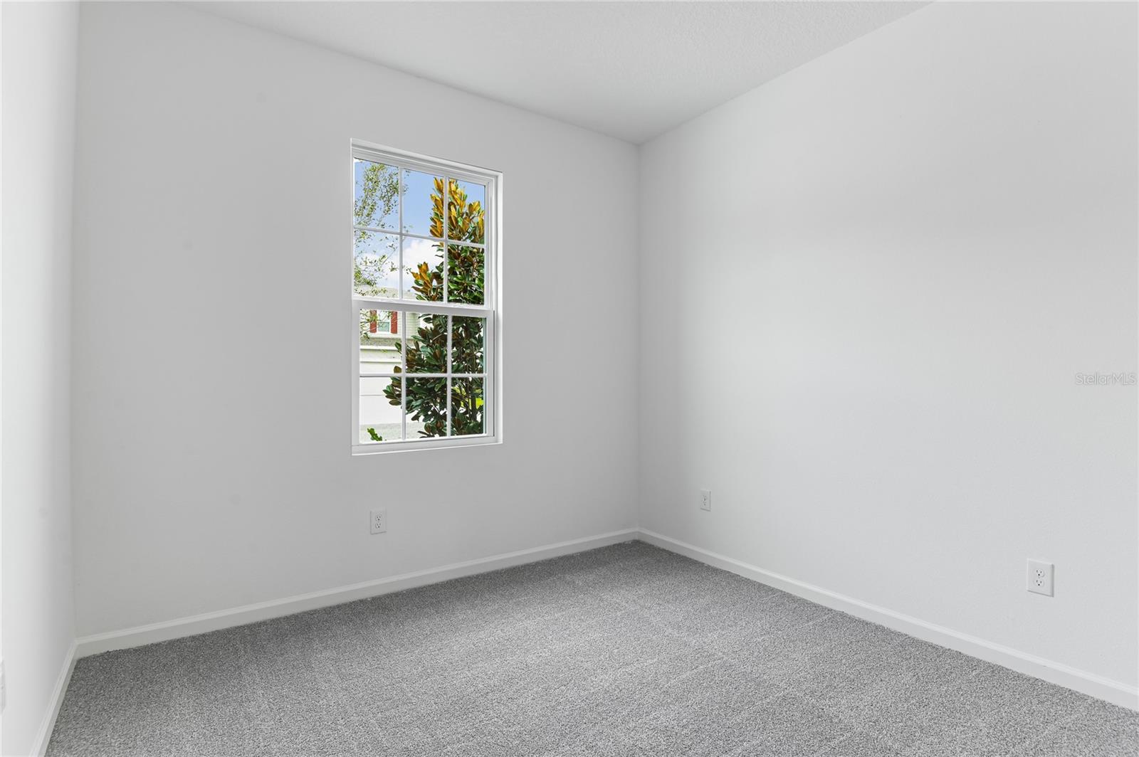 Image 3 of 16 For 328 Alexandrite Street