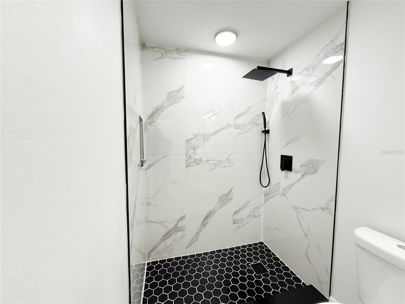 Image 17 of 25 For 2329 Doris Street