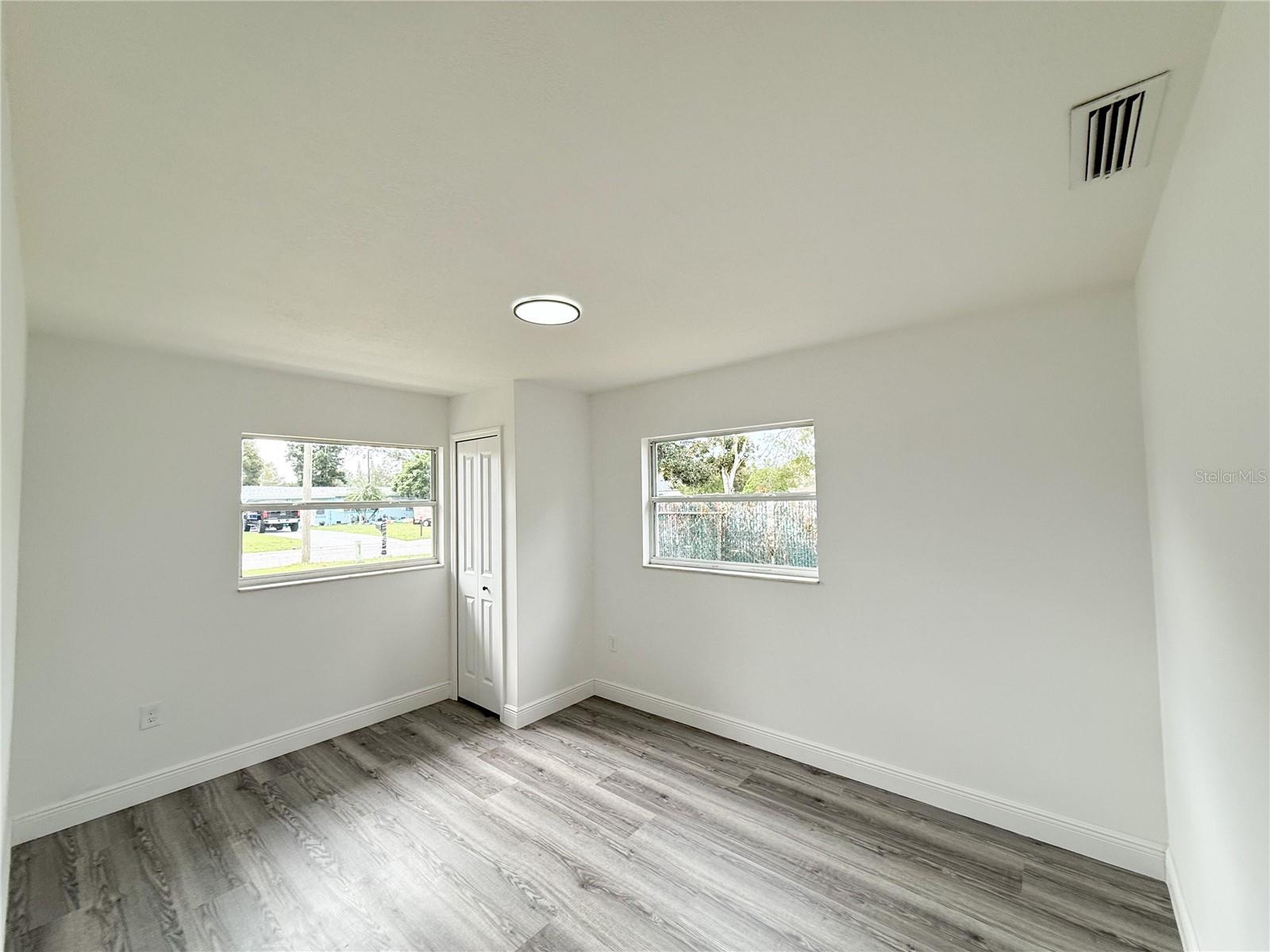 Image 20 of 25 For 2329 Doris Street