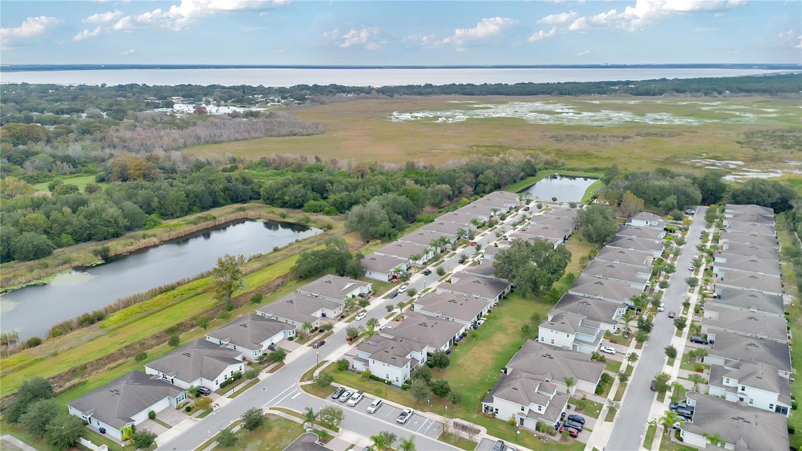 Listing photo id 18 for 1873 Overcup Avenue