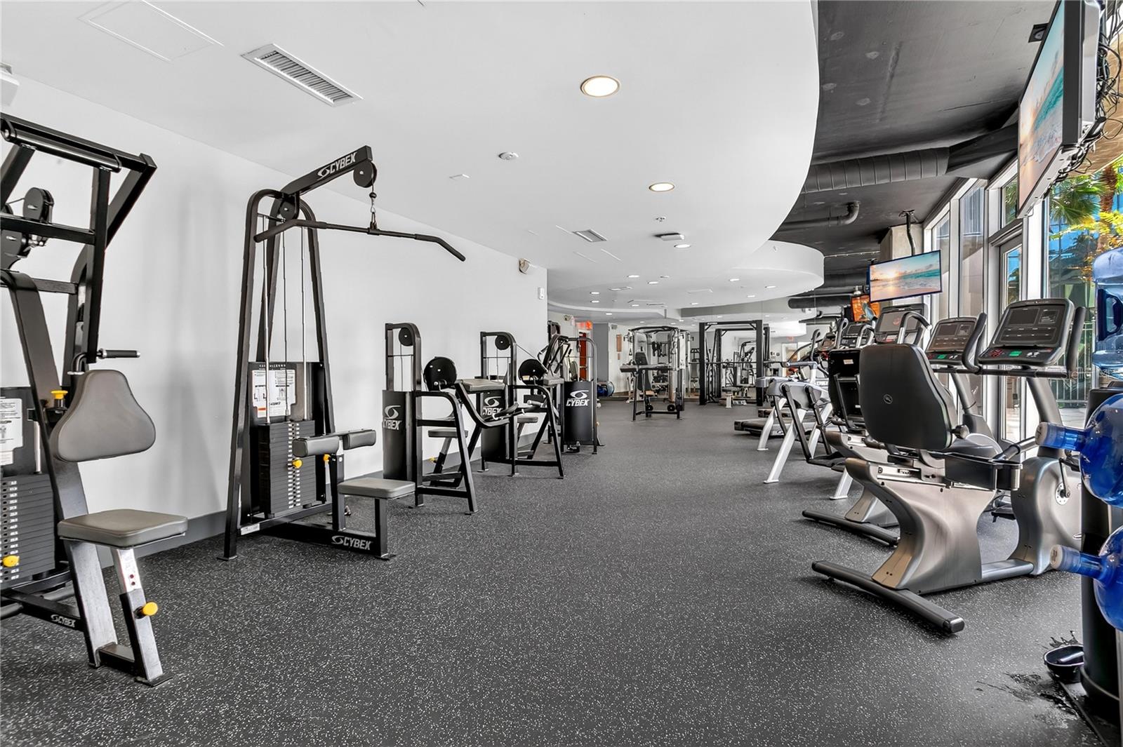 Image 16 of 36 For 155 Court Avenue 2403