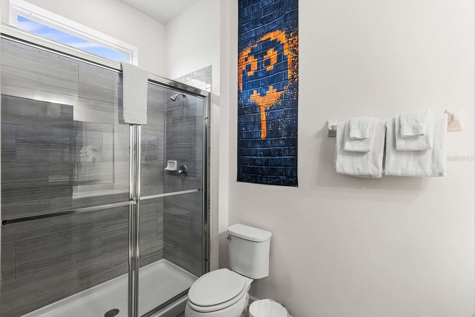 Image 14 of 40 For 8025 Oak Shadow Court