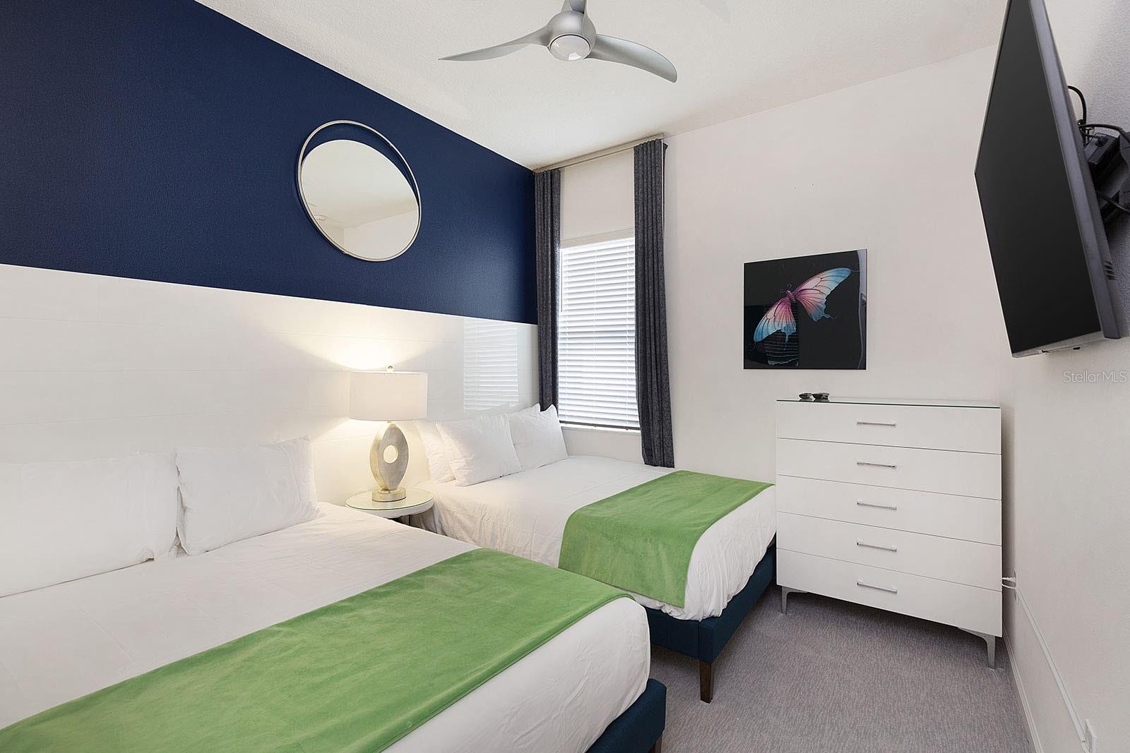 Image 16 of 40 For 8025 Oak Shadow Court