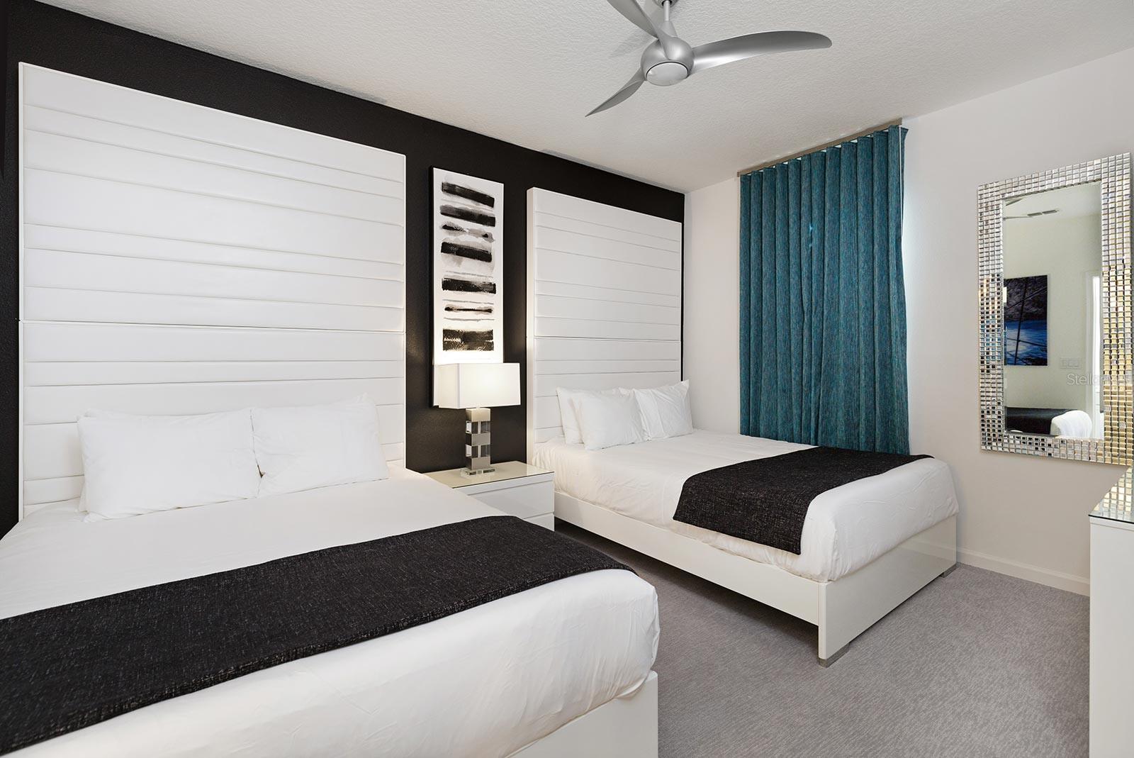 Image 35 of 40 For 8025 Oak Shadow Court