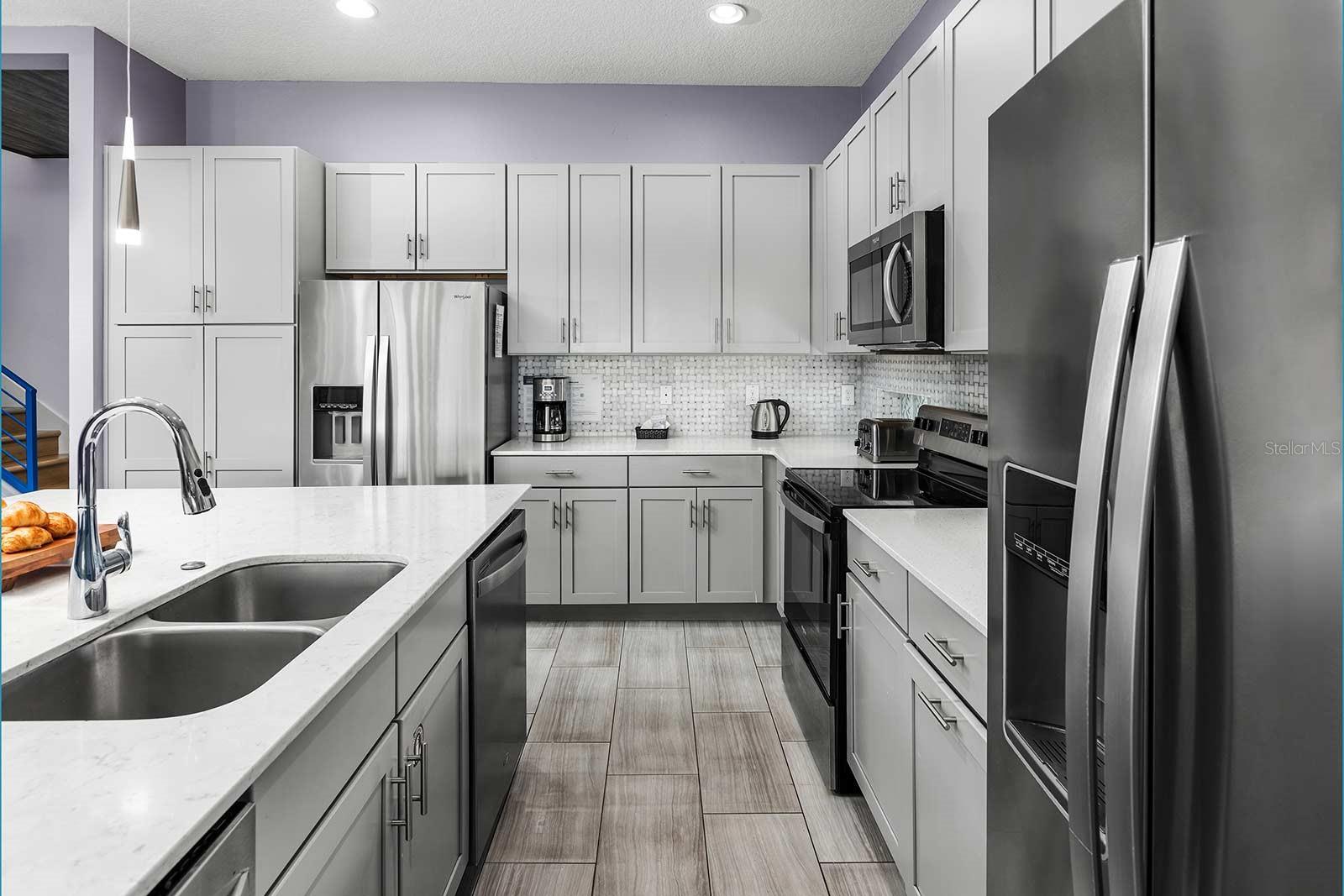 Image 5 of 40 For 8025 Oak Shadow Court