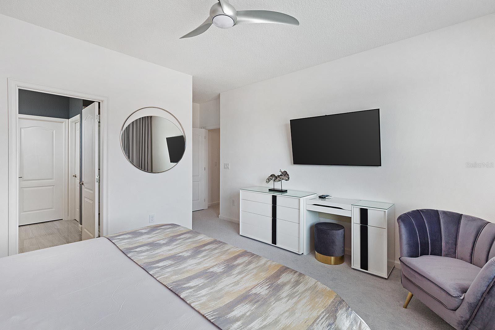 Image 8 of 40 For 8025 Oak Shadow Court