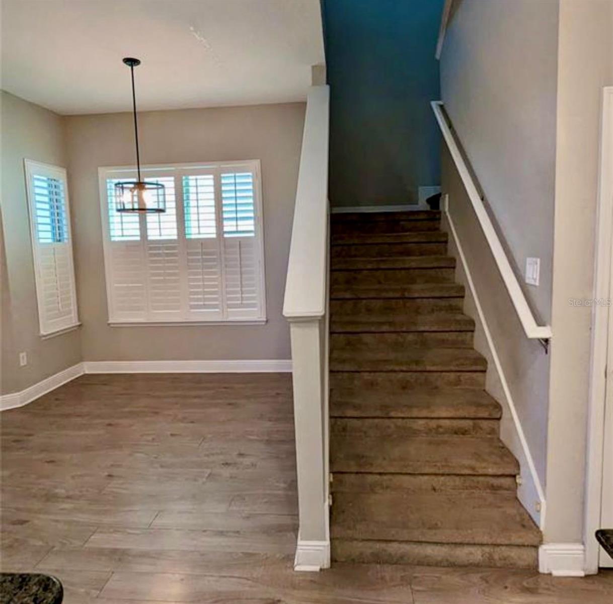 Image 10 of 37 For 8582 Powder Ridge Trail