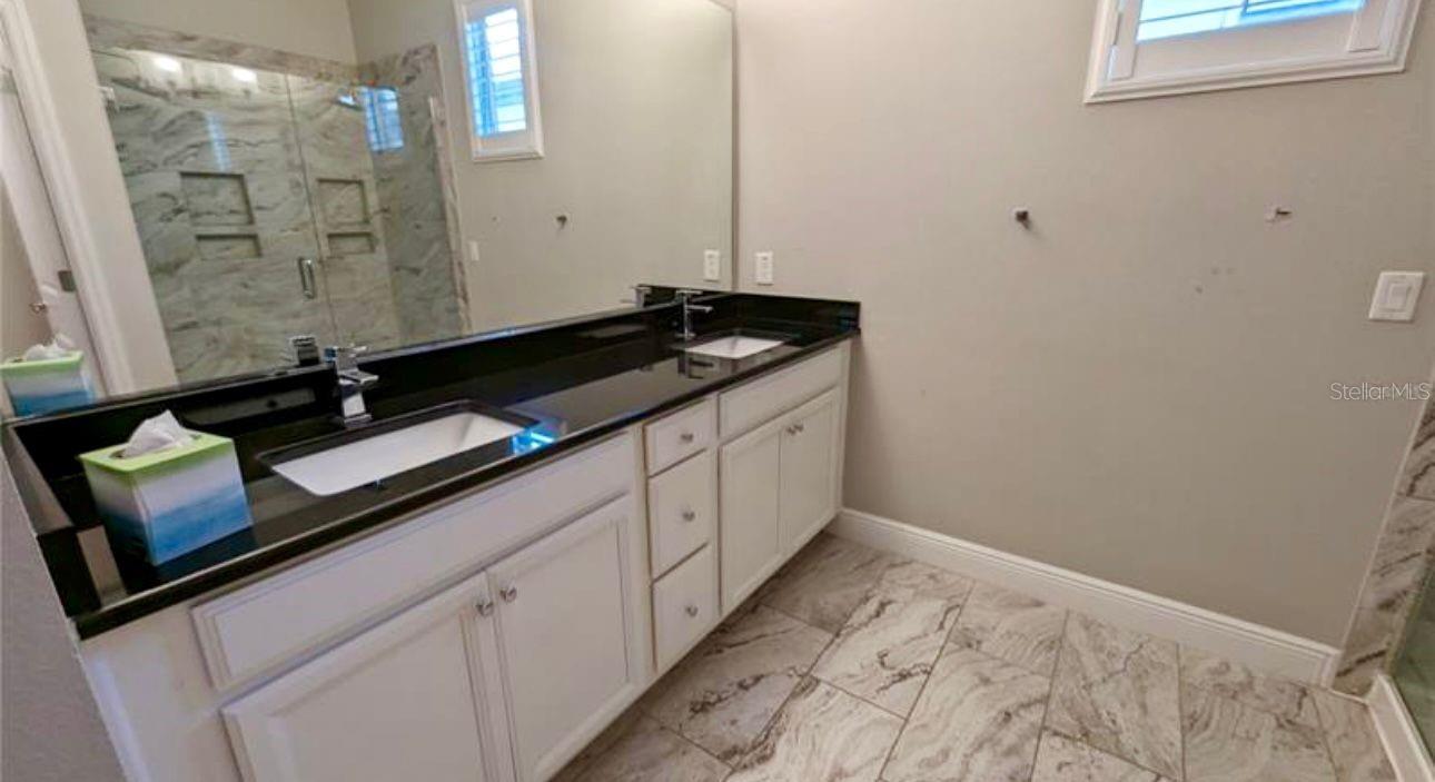 Image 17 of 37 For 8582 Powder Ridge Trail