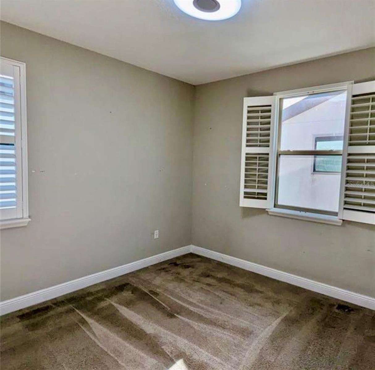 Image 19 of 37 For 8582 Powder Ridge Trail