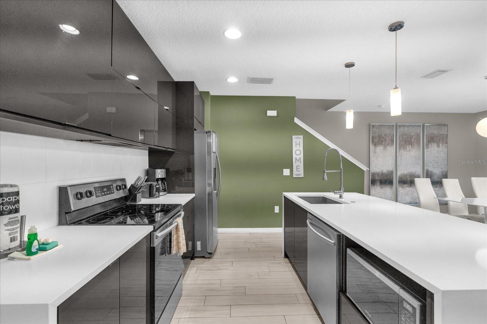 Image 4 of 30 For 4401 Le Reve Court