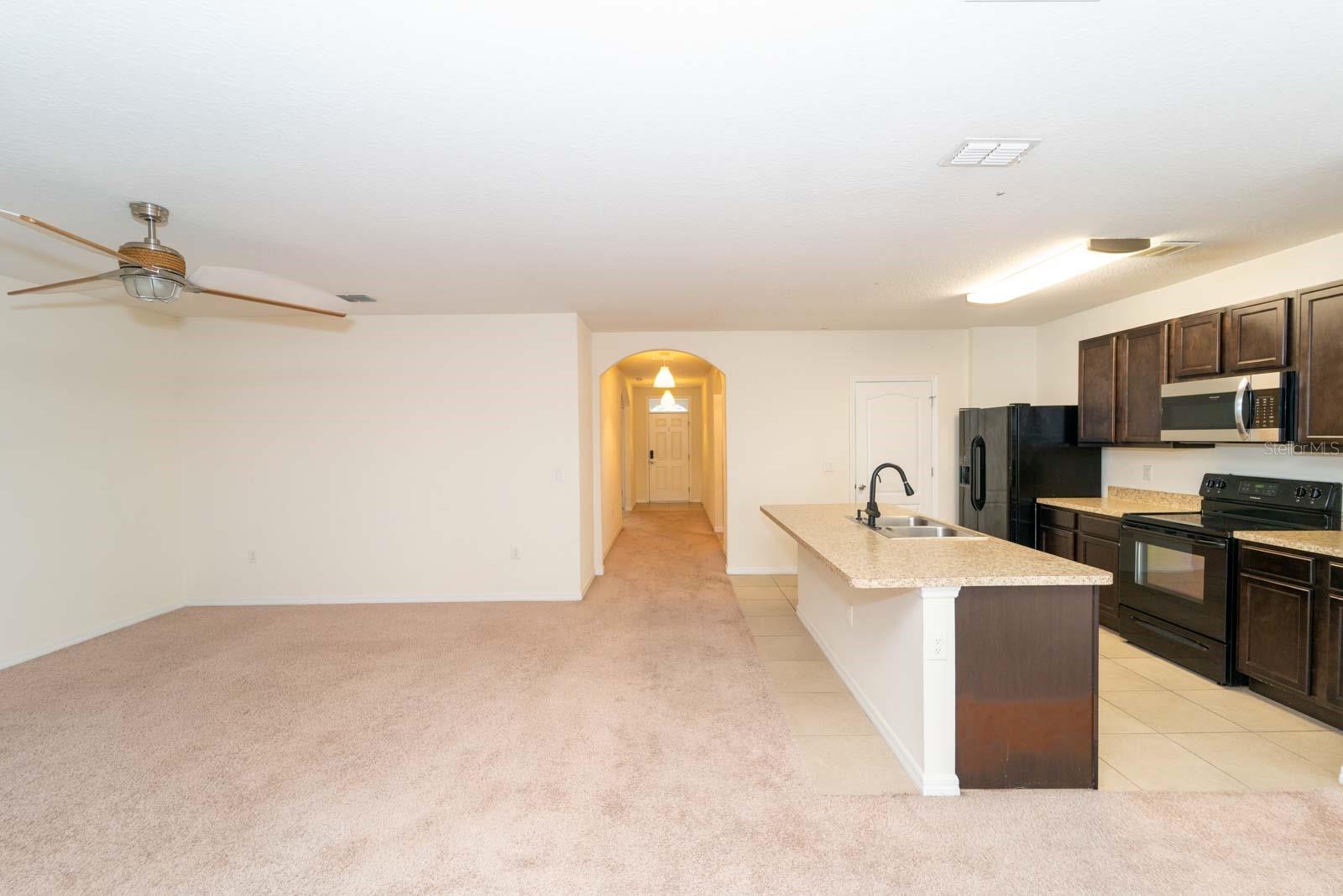 Image 22 of 44 For 138 Tracy Circle