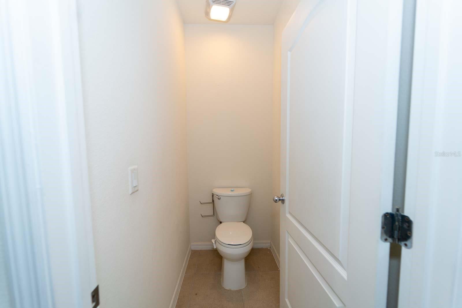 Image 28 of 44 For 138 Tracy Circle