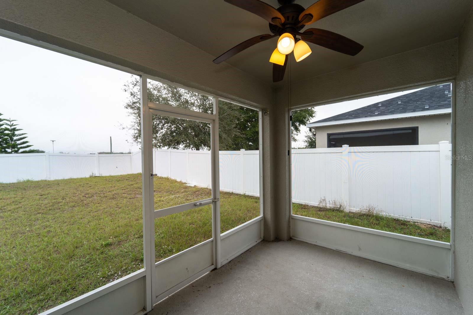 Image 33 of 44 For 138 Tracy Circle