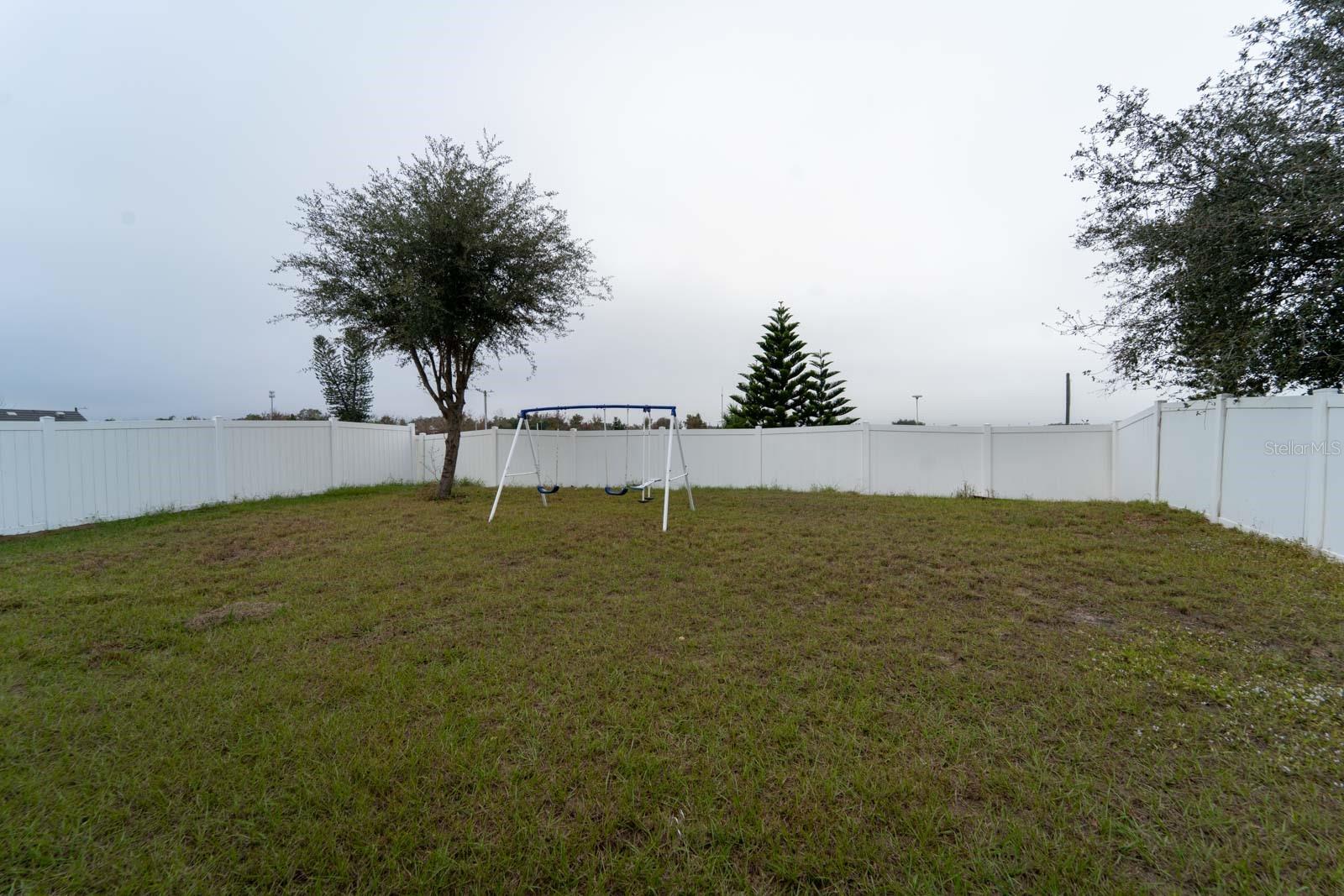 Image 34 of 44 For 138 Tracy Circle