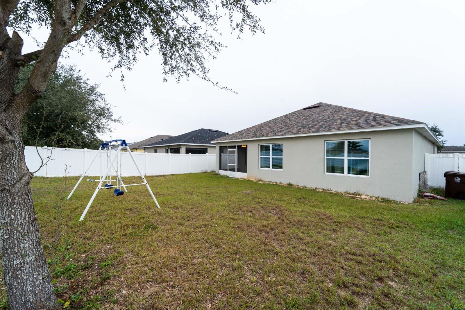 Image 38 of 44 For 138 Tracy Circle