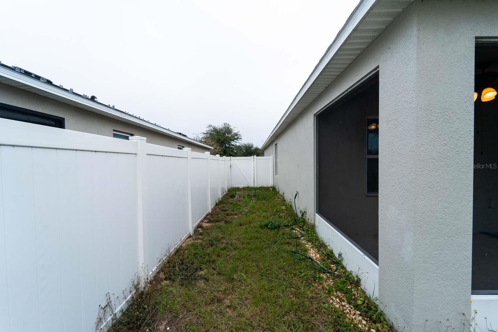 Image 39 of 44 For 138 Tracy Circle