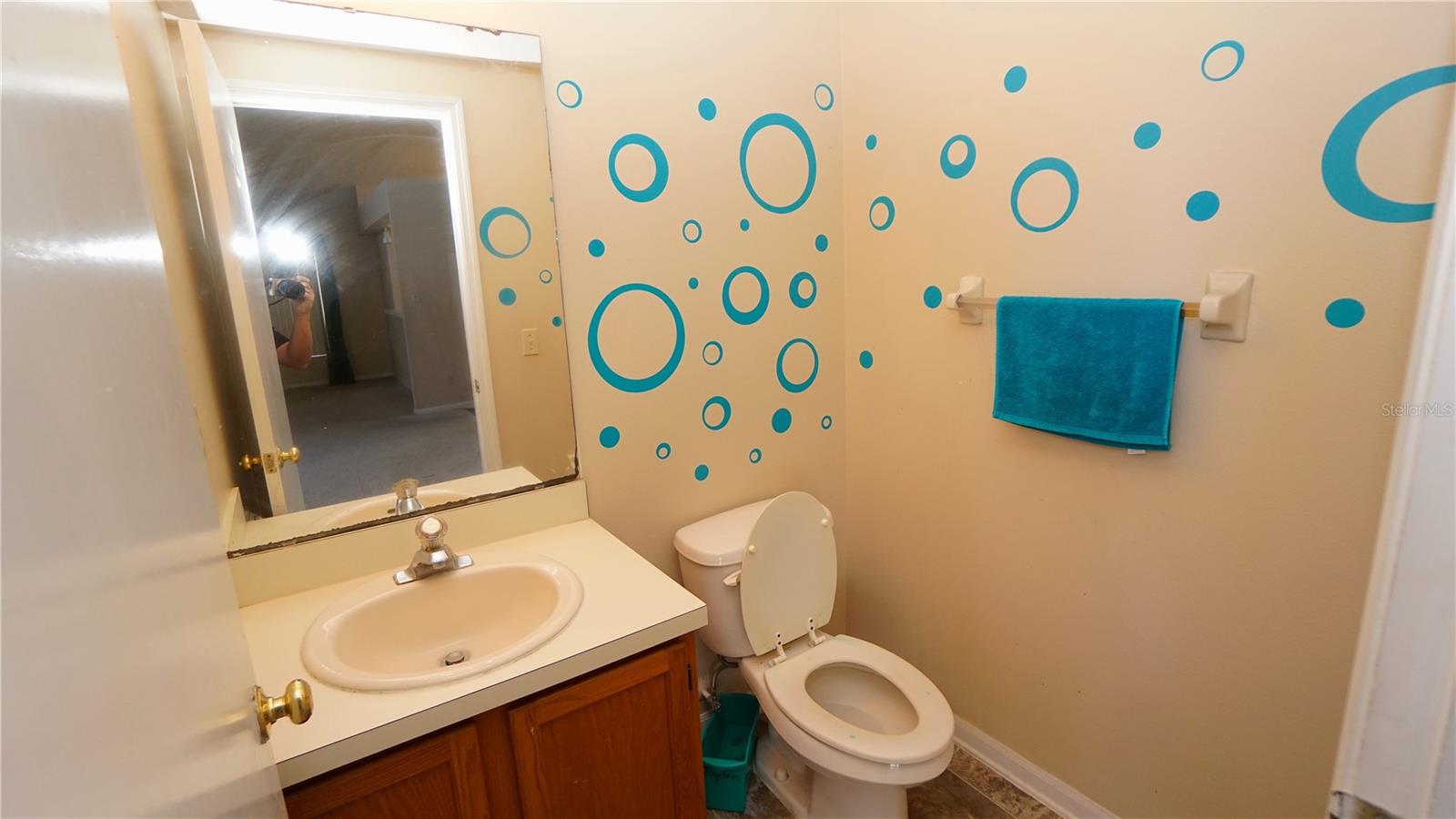 Image 19 of 39 For 11133 Huxley Avenue