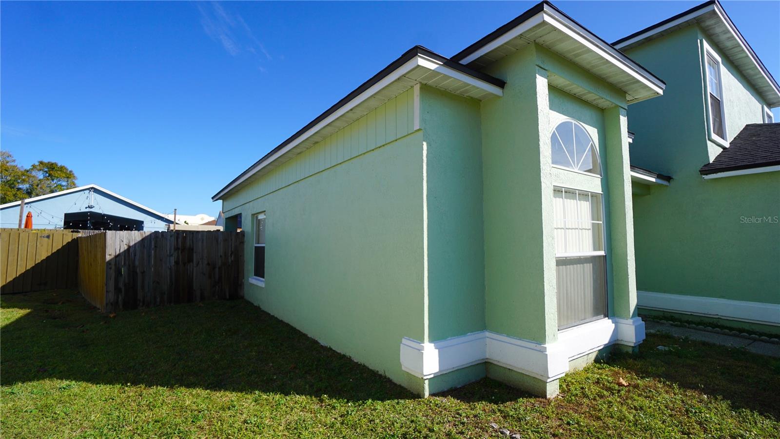 Image 5 of 39 For 11133 Huxley Avenue