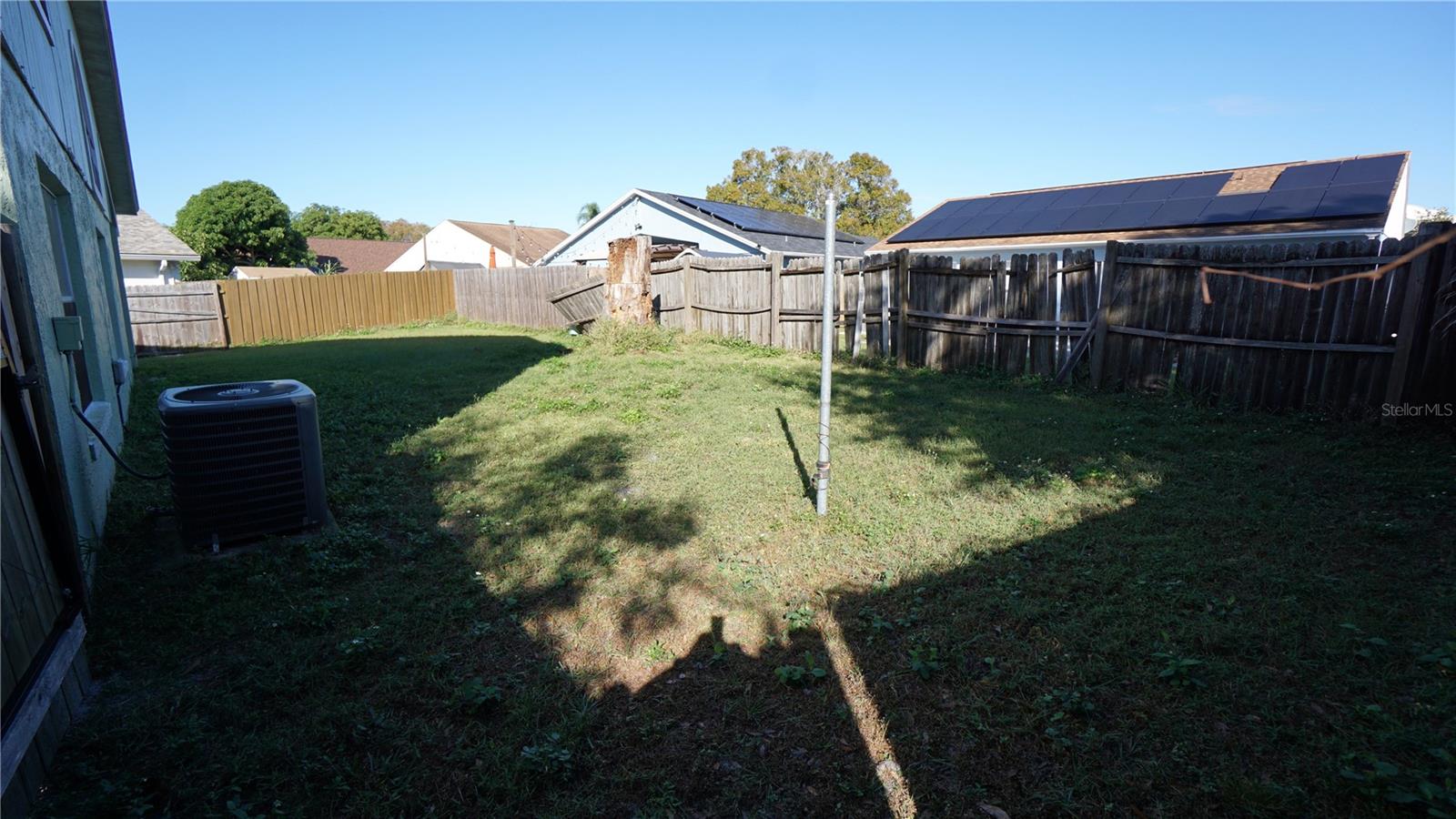 Image 9 of 39 For 11133 Huxley Avenue