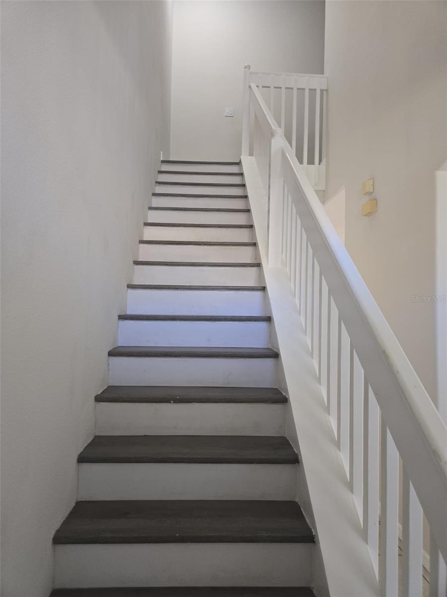 Image 14 of 23 For 1883 Island Walk Drive