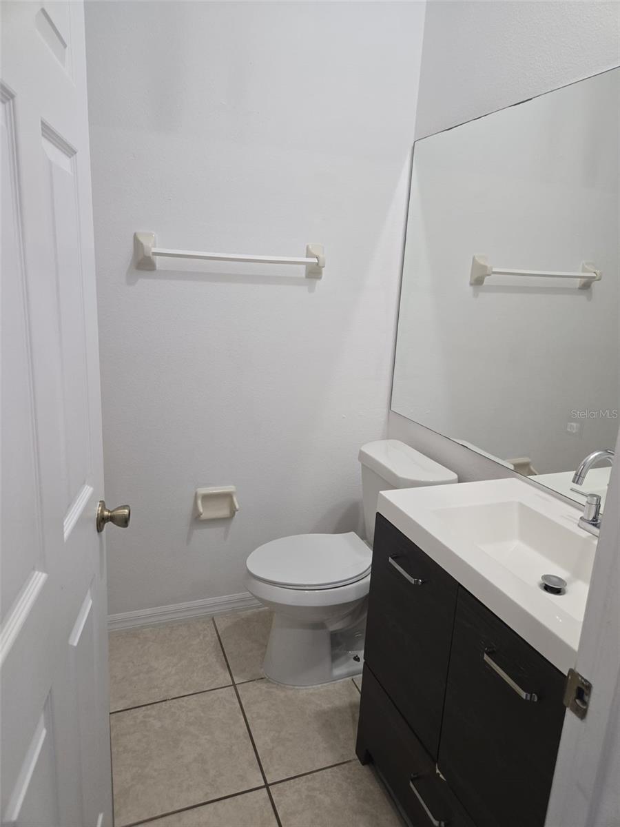 Image 19 of 23 For 1883 Island Walk Drive