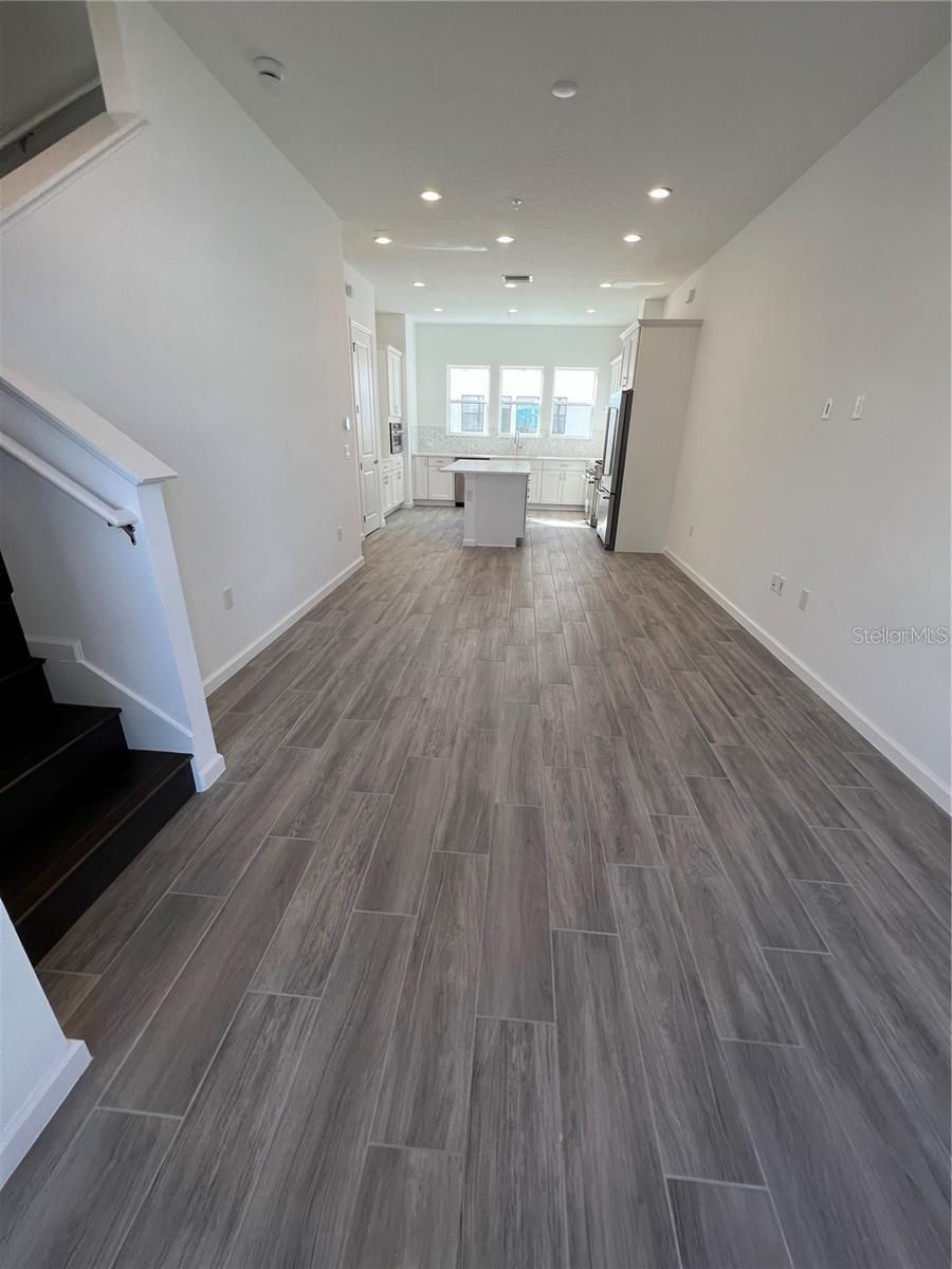 Image 17 of 32 For 2257 Valentine Alley