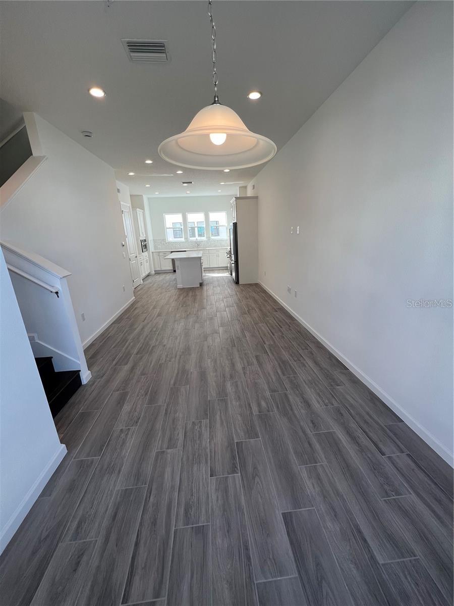 Image 19 of 32 For 2257 Valentine Alley