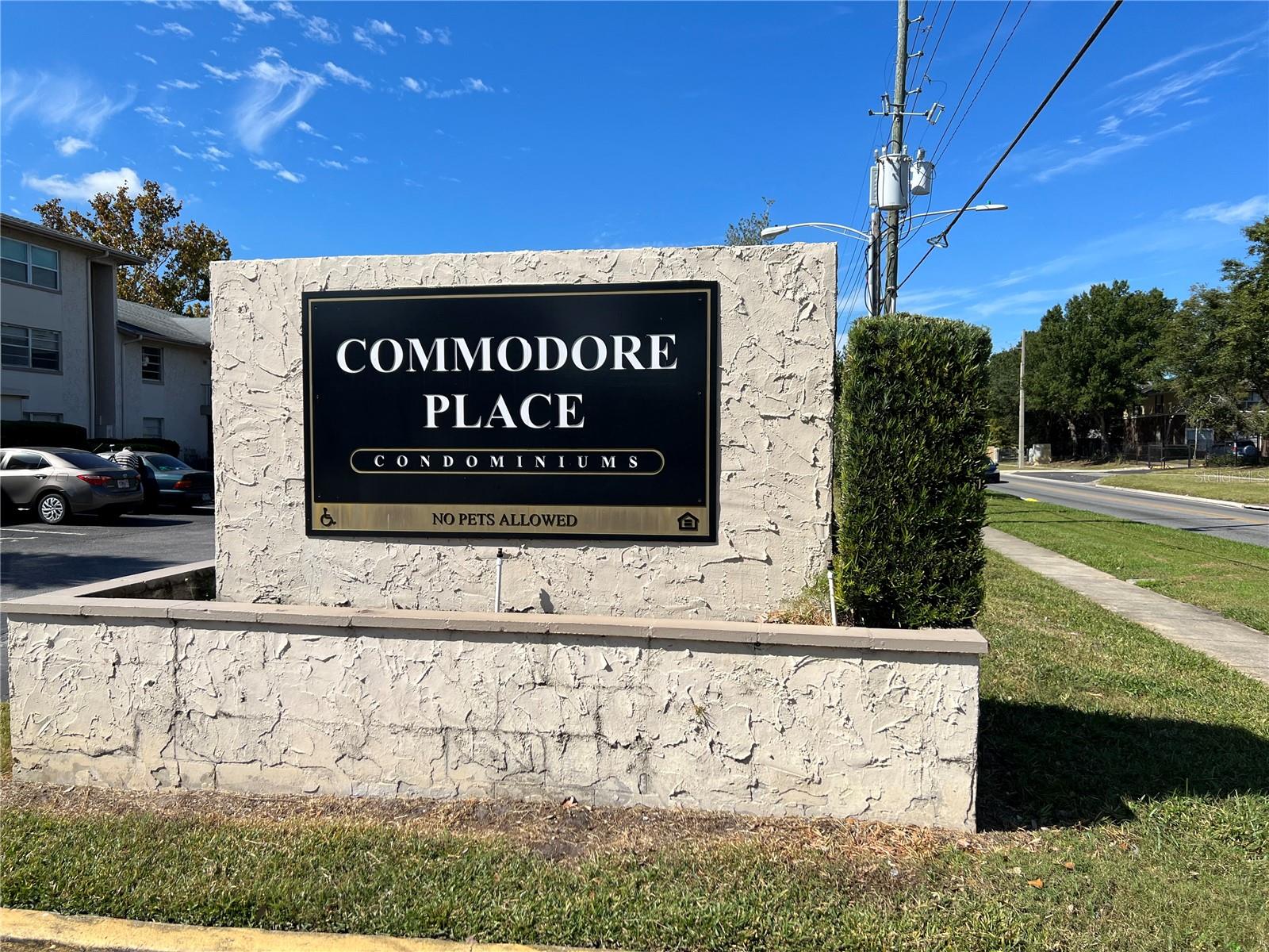 Image 3 of 20 For 1916 Honour Road 1