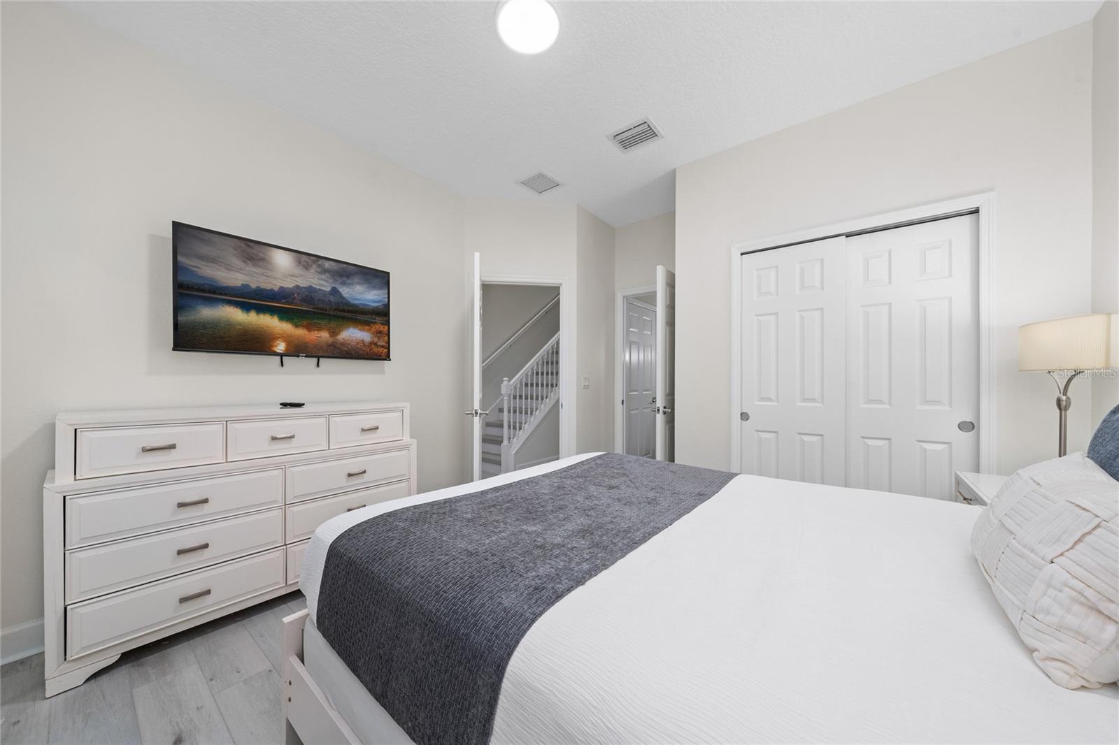 Image 17 of 25 For 17417 Placidity Avenue