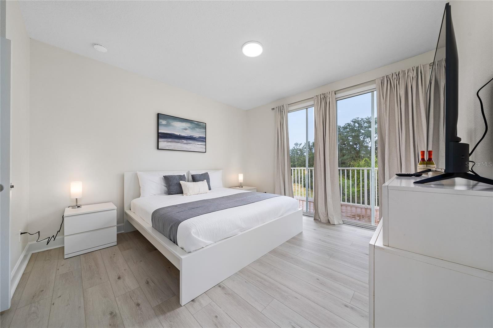 Image 21 of 25 For 17417 Placidity Avenue