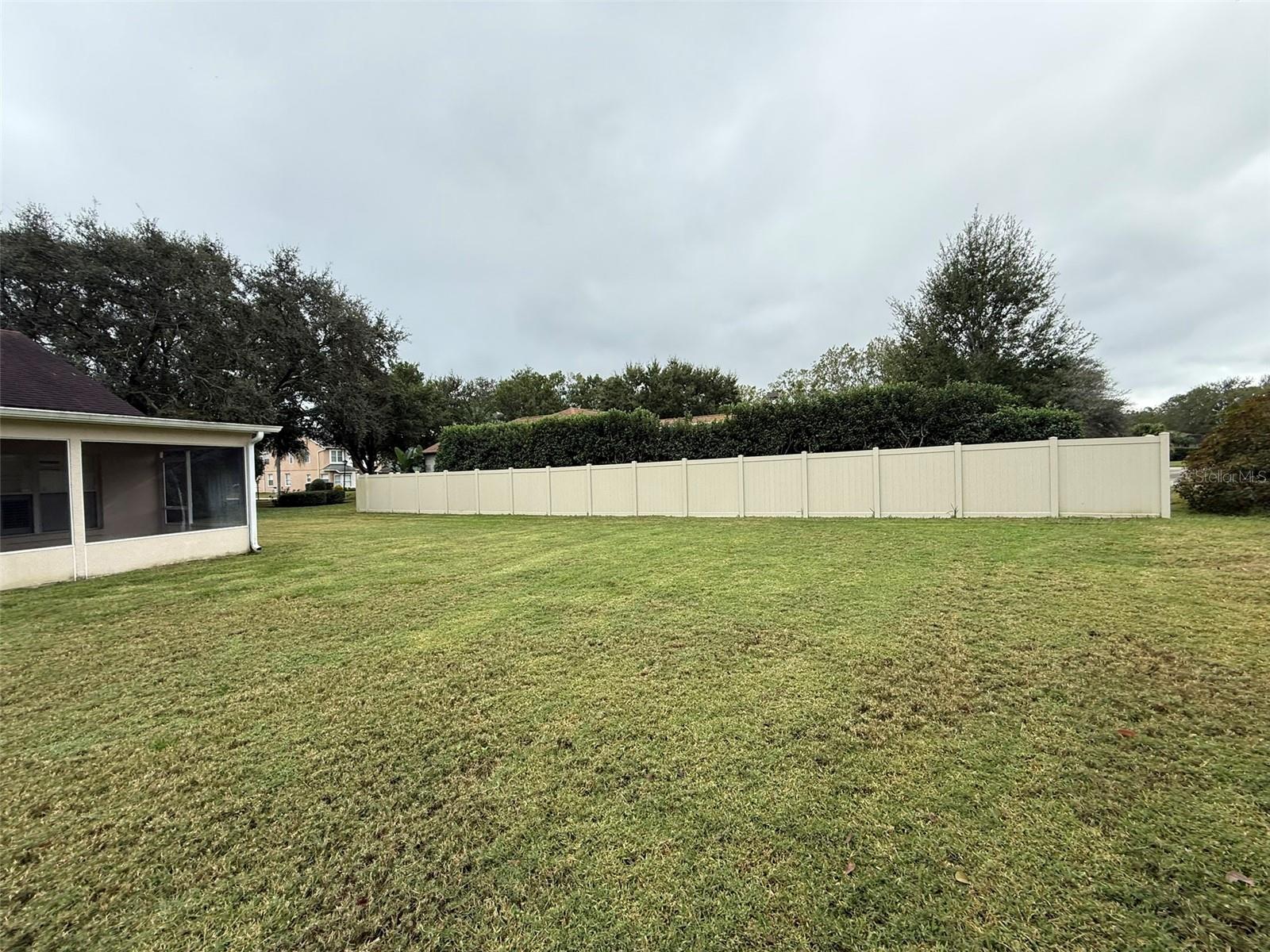 Image 41 of 43 For 10413 Pointview Court